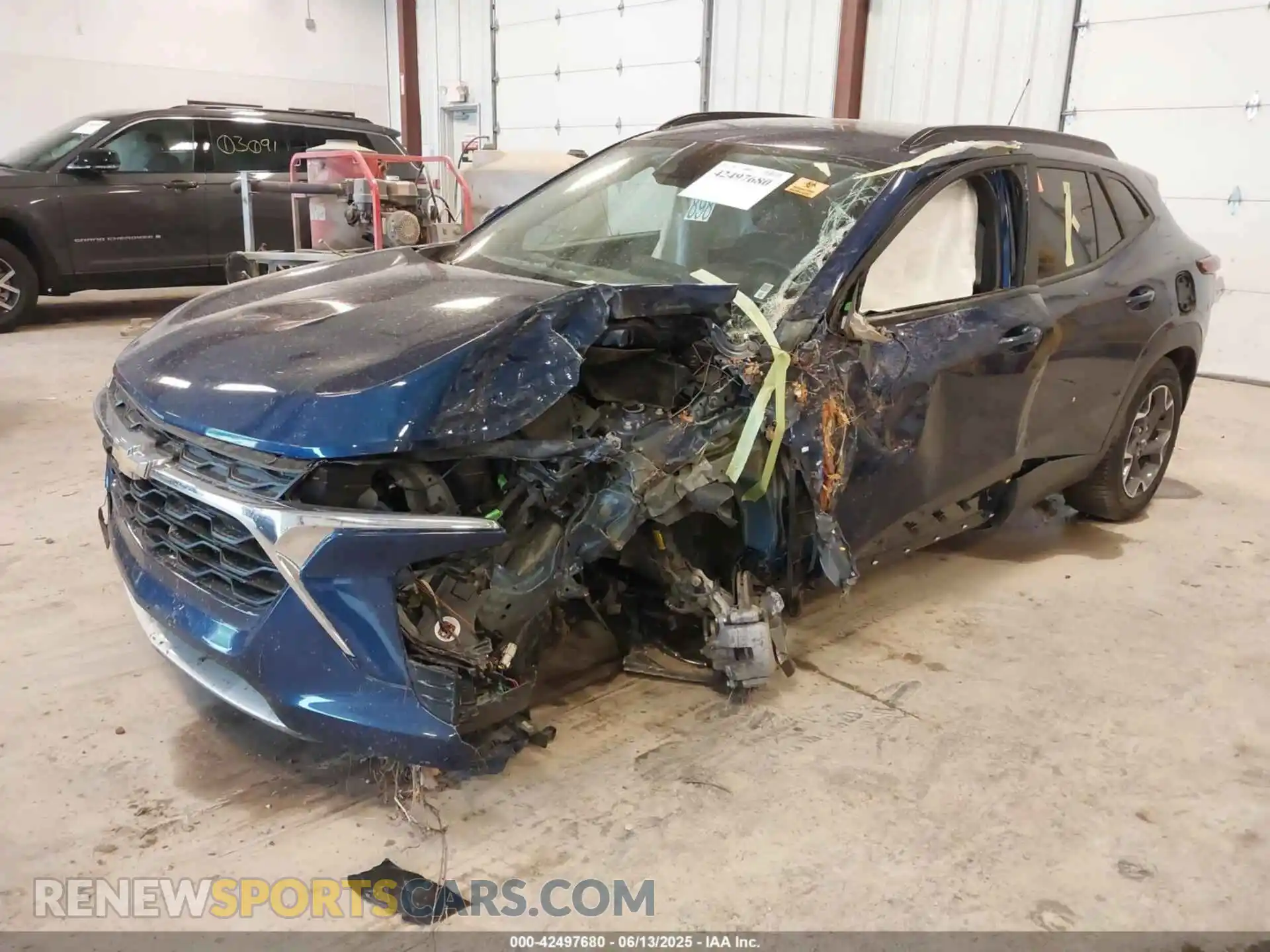 2 Фотография поврежденного автомобиля KL77LHE2XRC060407 CHEVROLET TRAX 2024