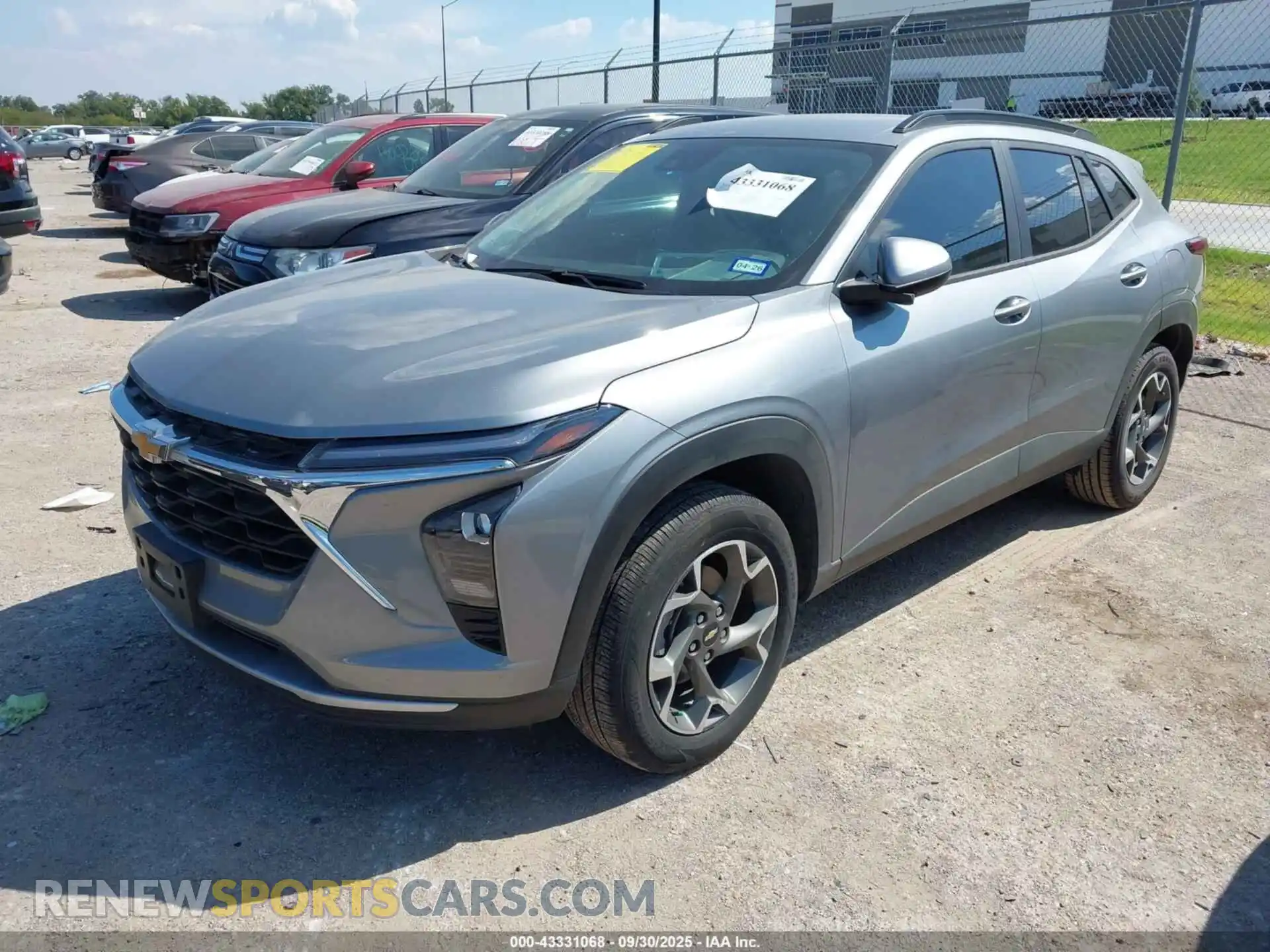 2 Photograph of a damaged car KL77LHE2XRC237487 CHEVROLET TRAX 2024