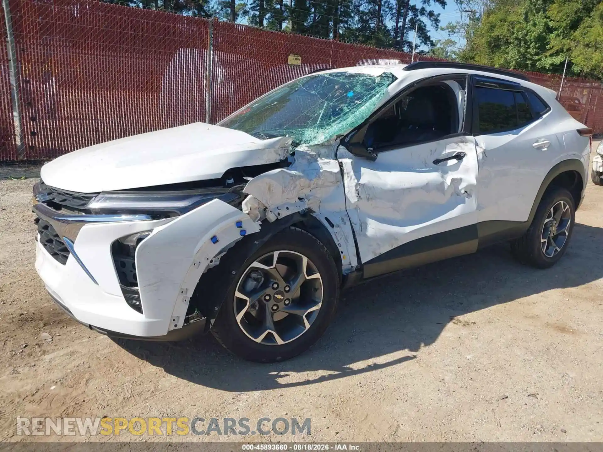 2 Photograph of a damaged car KL77LHE2XRC246481 CHEVROLET TRAX 2024