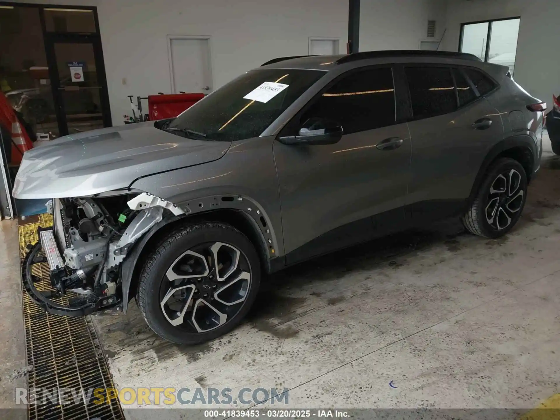 2 Photograph of a damaged car KL77LJE25RC093645 CHEVROLET TRAX 2024