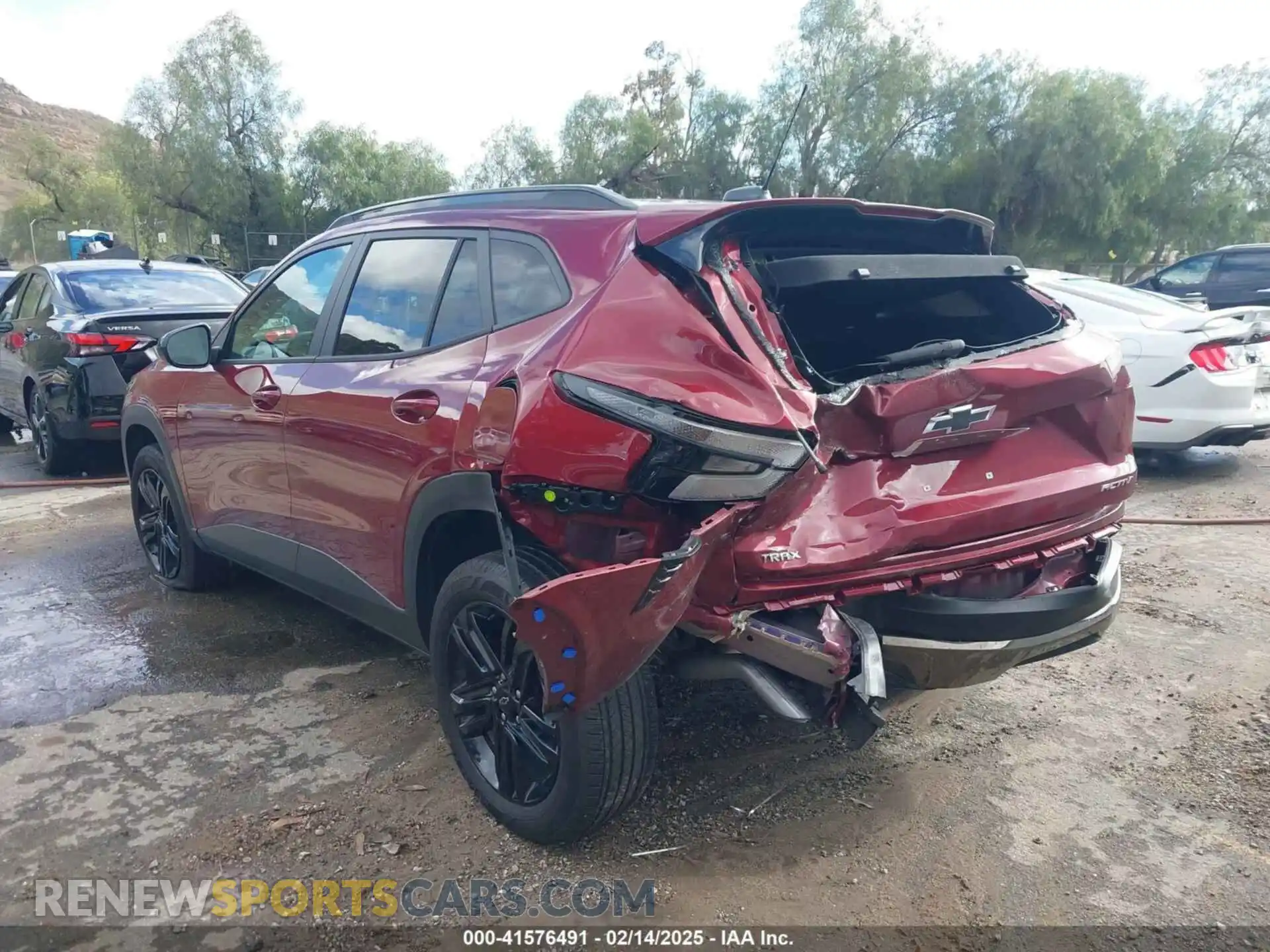 3 Photograph of a damaged car KL77LKE27RC227397 CHEVROLET TRAX 2024