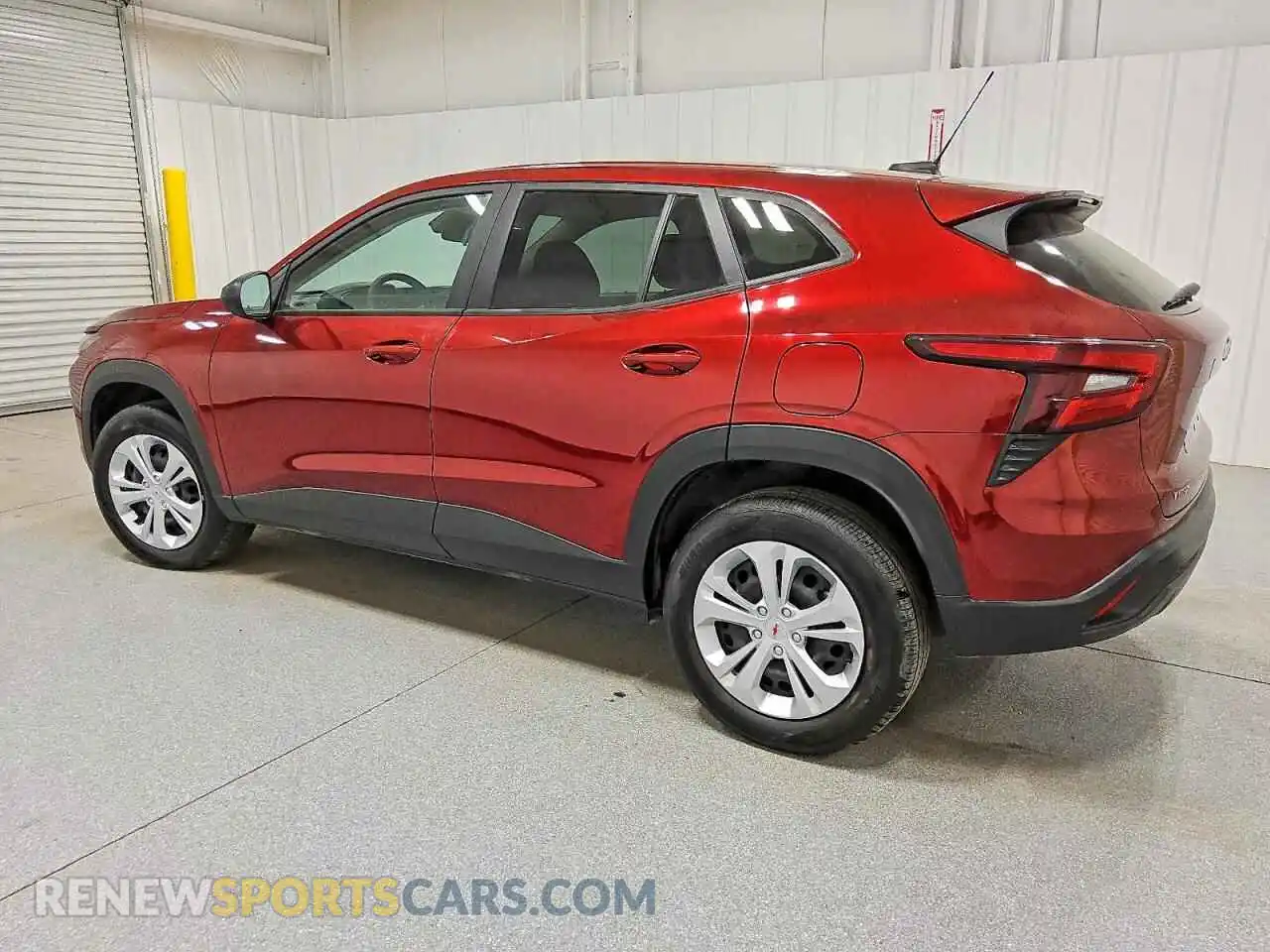 2 Фотография поврежденного автомобиля KL77LFEP0SC162921 CHEVROLET TRAX 2025