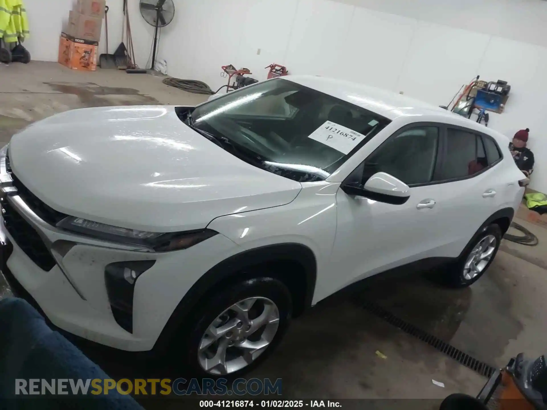 2 Photograph of a damaged car KL77LFEP1SC096749 CHEVROLET TRAX 2025