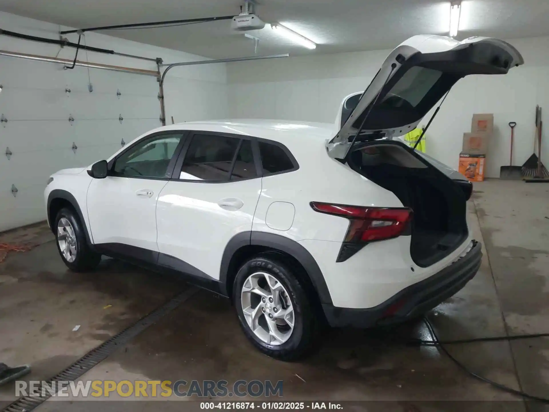 3 Photograph of a damaged car KL77LFEP1SC096749 CHEVROLET TRAX 2025