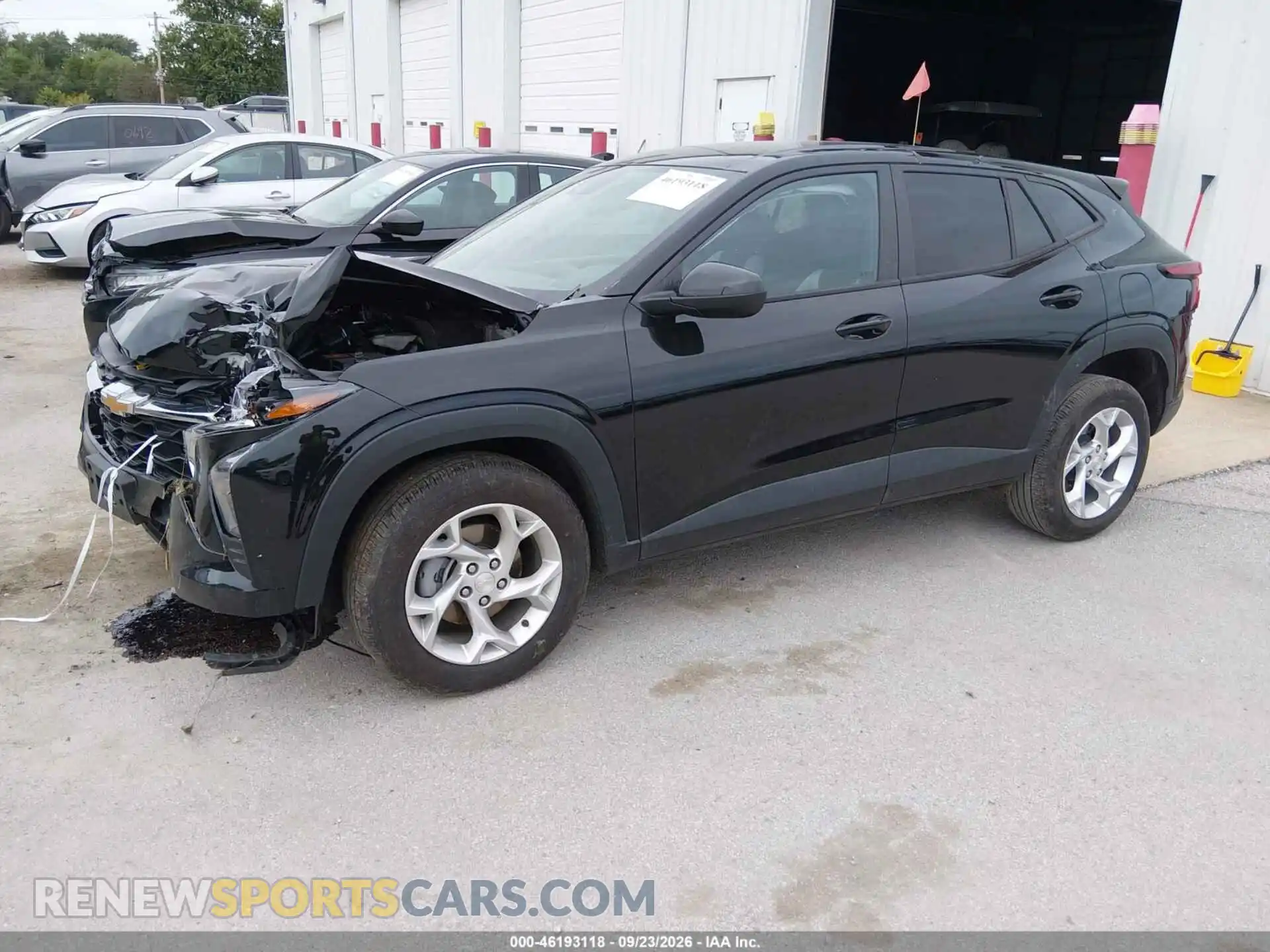 2 Фотография поврежденного автомобиля KL77LFEP1SC210510 CHEVROLET TRAX 2025