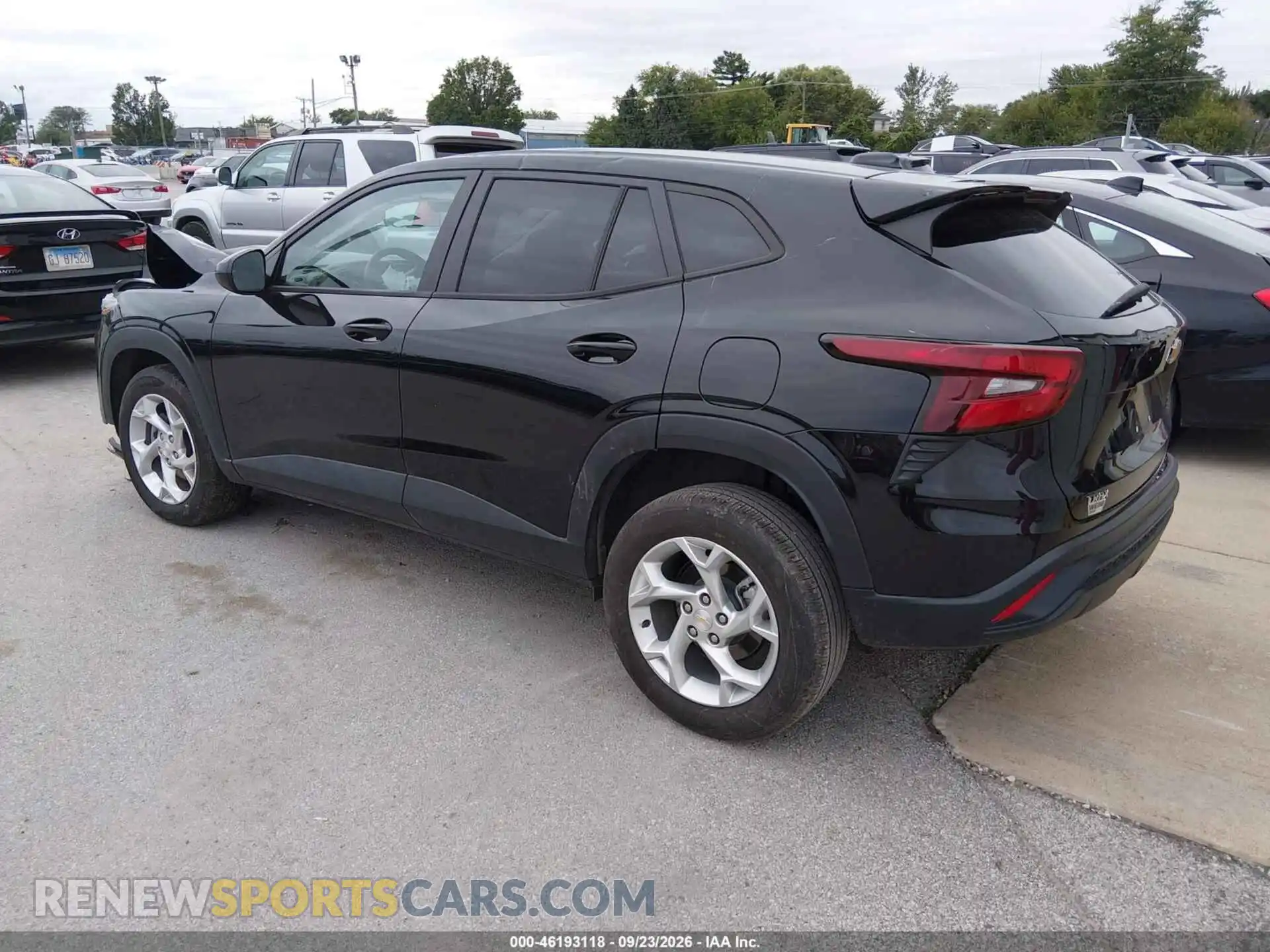 3 Фотография поврежденного автомобиля KL77LFEP1SC210510 CHEVROLET TRAX 2025