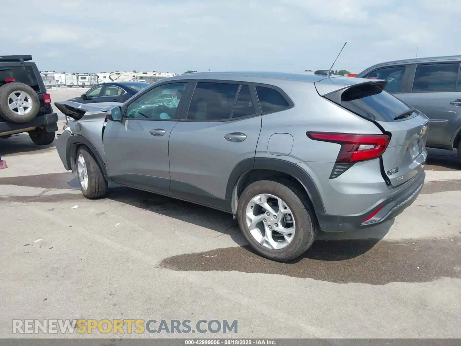 3 Photograph of a damaged car KL77LFEP1SC226836 CHEVROLET TRAX 2025