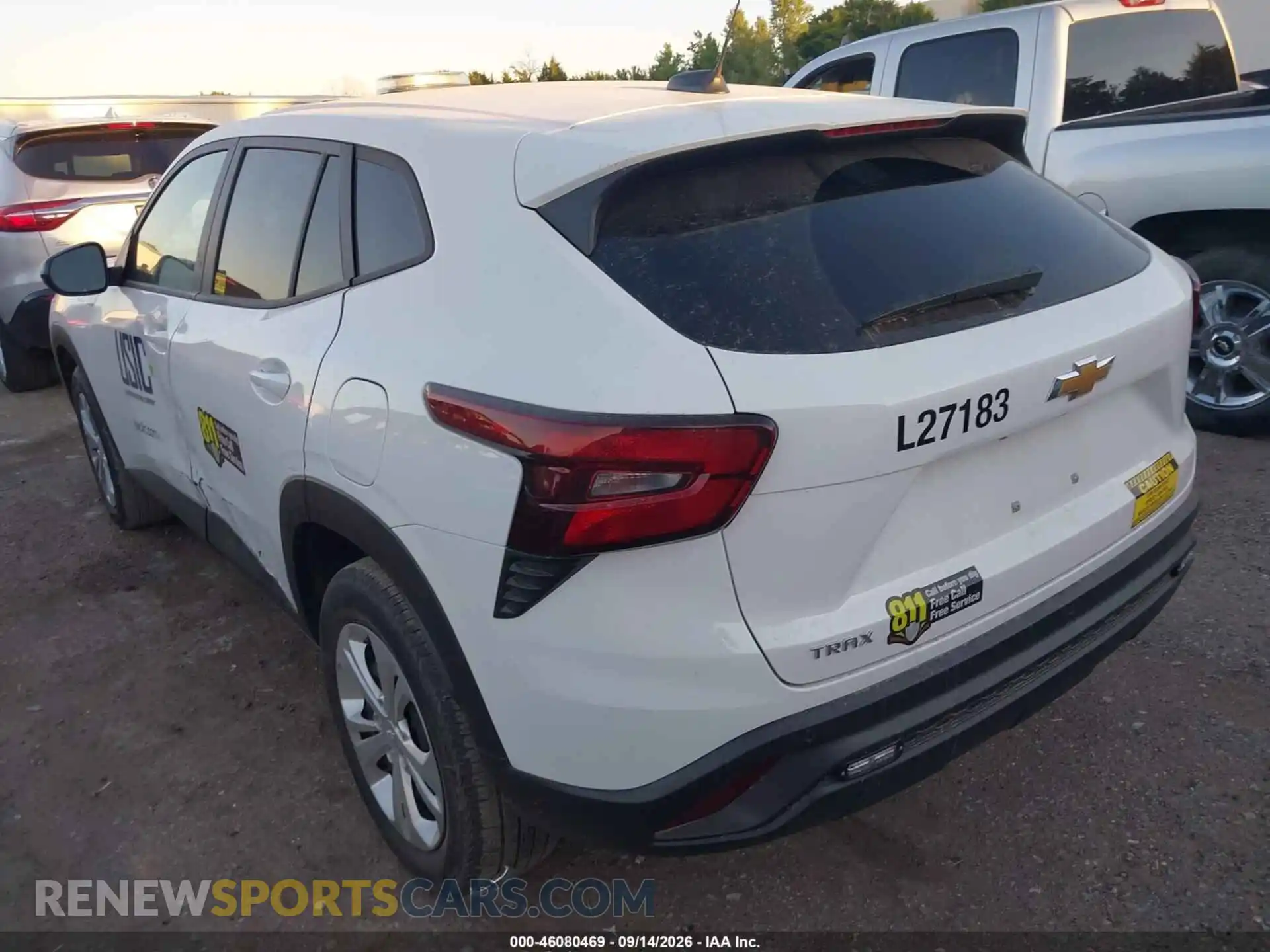 3 Photograph of a damaged car KL77LFEP2SC183687 CHEVROLET TRAX 2025