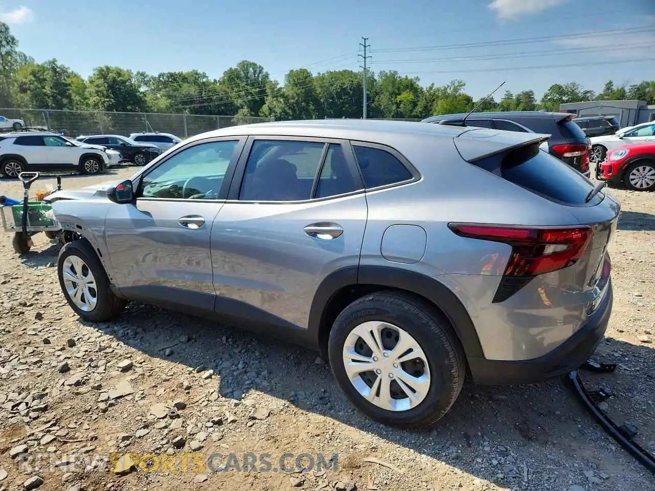2 fotografías del automóvil dañado KL77LFEP2SC277116 CHEVROLET TRAX 2025