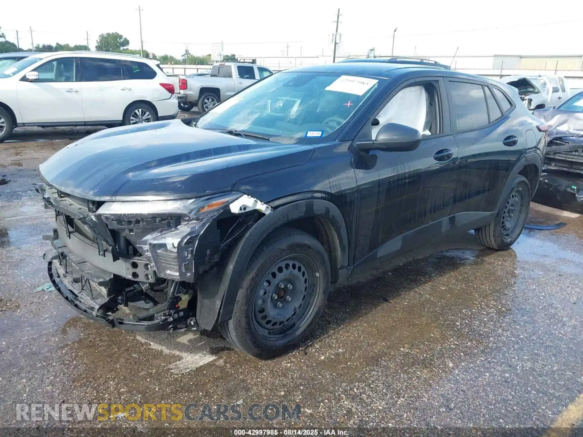 2 Photograph of a damaged car KL77LFEP3SC127726 CHEVROLET TRAX 2025