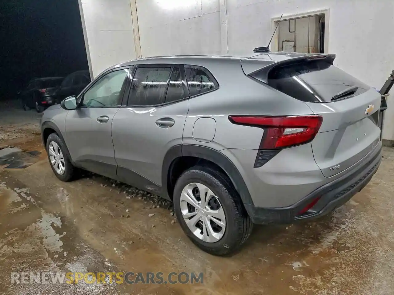 2 Photograph of a damaged car KL77LFEP3SC205440 CHEVROLET TRAX 2025