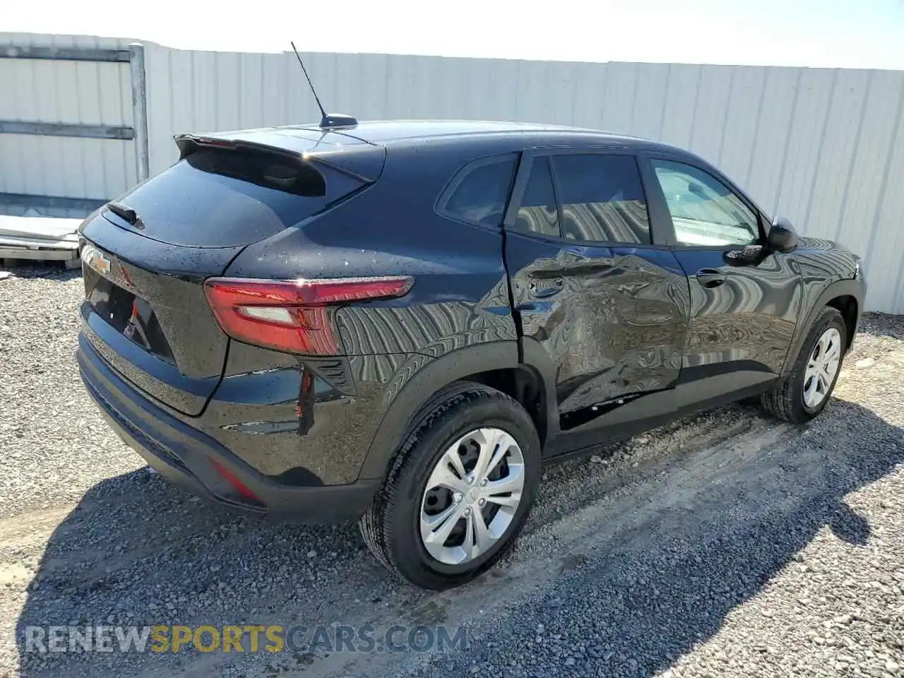 3 Photograph of a damaged car KL77LFEP4SC161609 CHEVROLET TRAX 2025