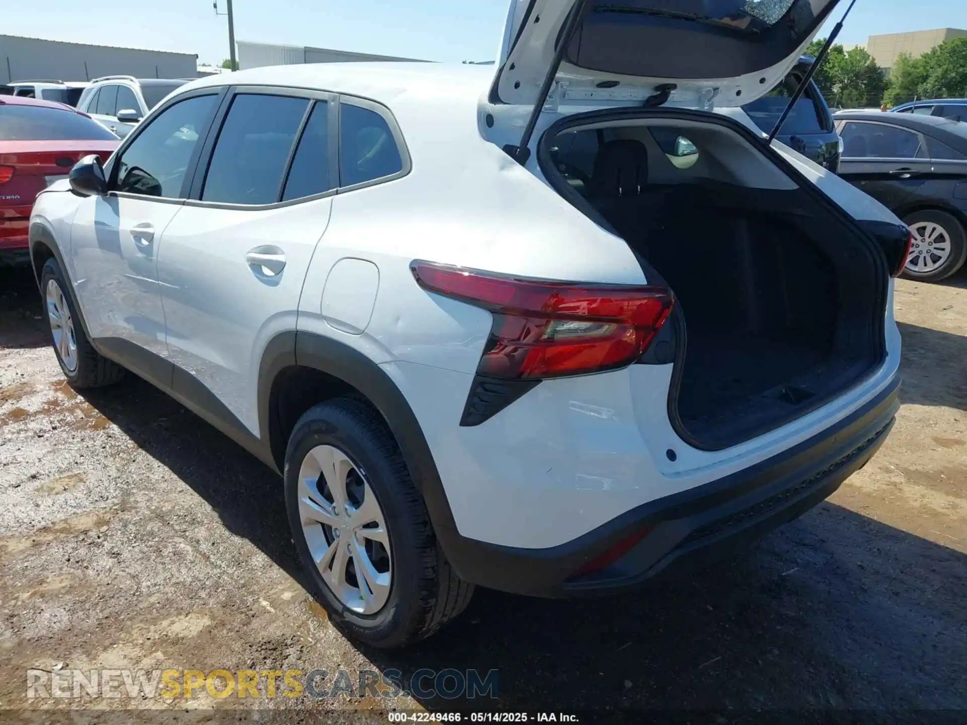 3 Photograph of a damaged car KL77LFEP5SC211272 CHEVROLET TRAX 2025
