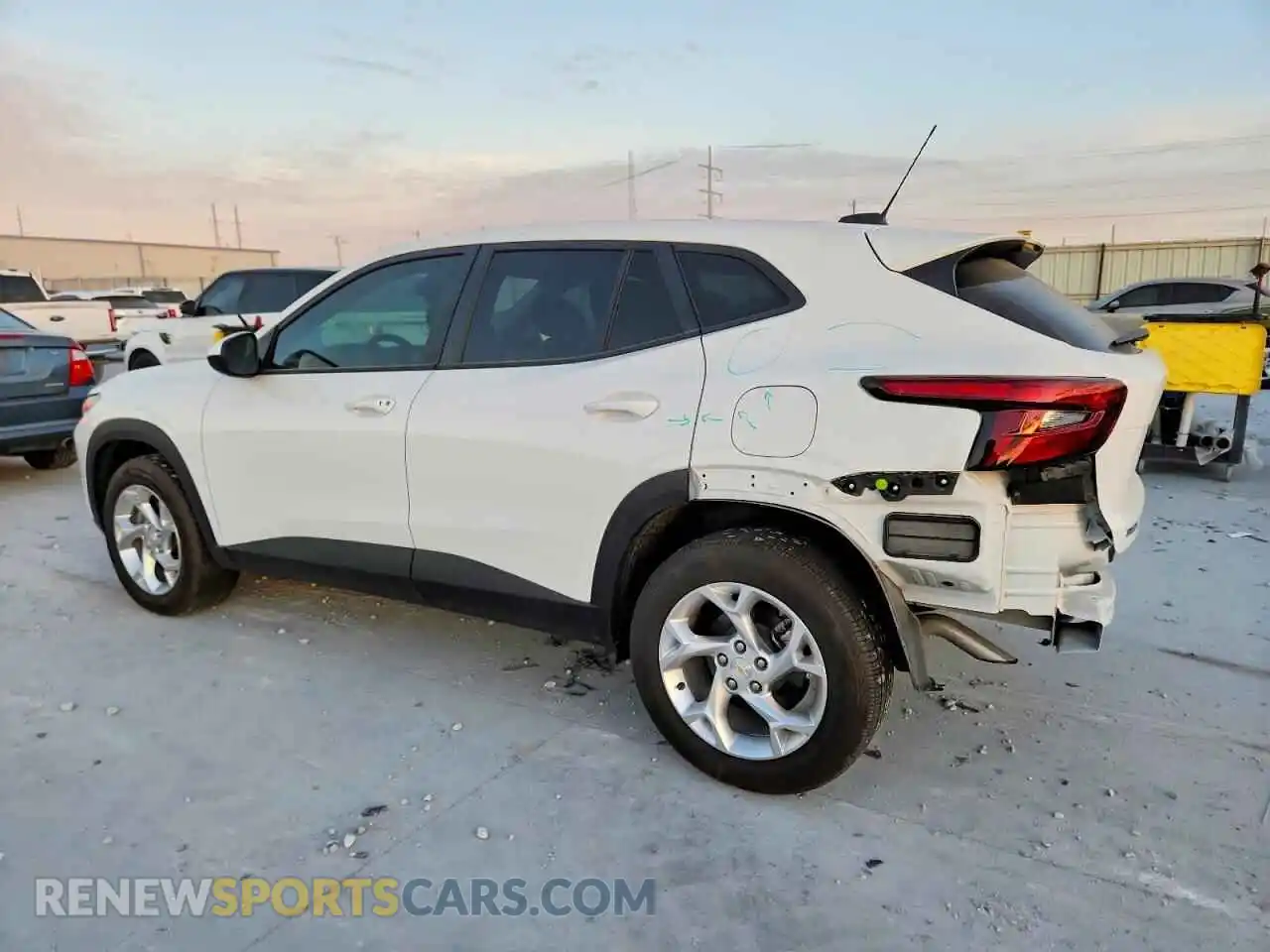 2 Photograph of a damaged car KL77LFEP5SC301229 CHEVROLET TRAX 2025