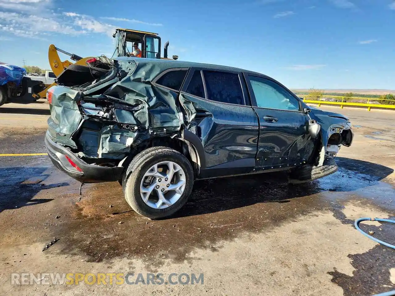 3 Фотография поврежденного автомобиля KL77LFEP6SC158310 CHEVROLET TRAX 2025