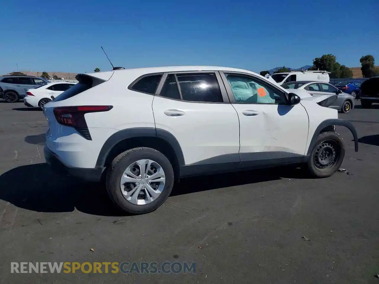 3 Photograph of a damaged car KL77LFEP7SC276396 CHEVROLET TRAX 2025