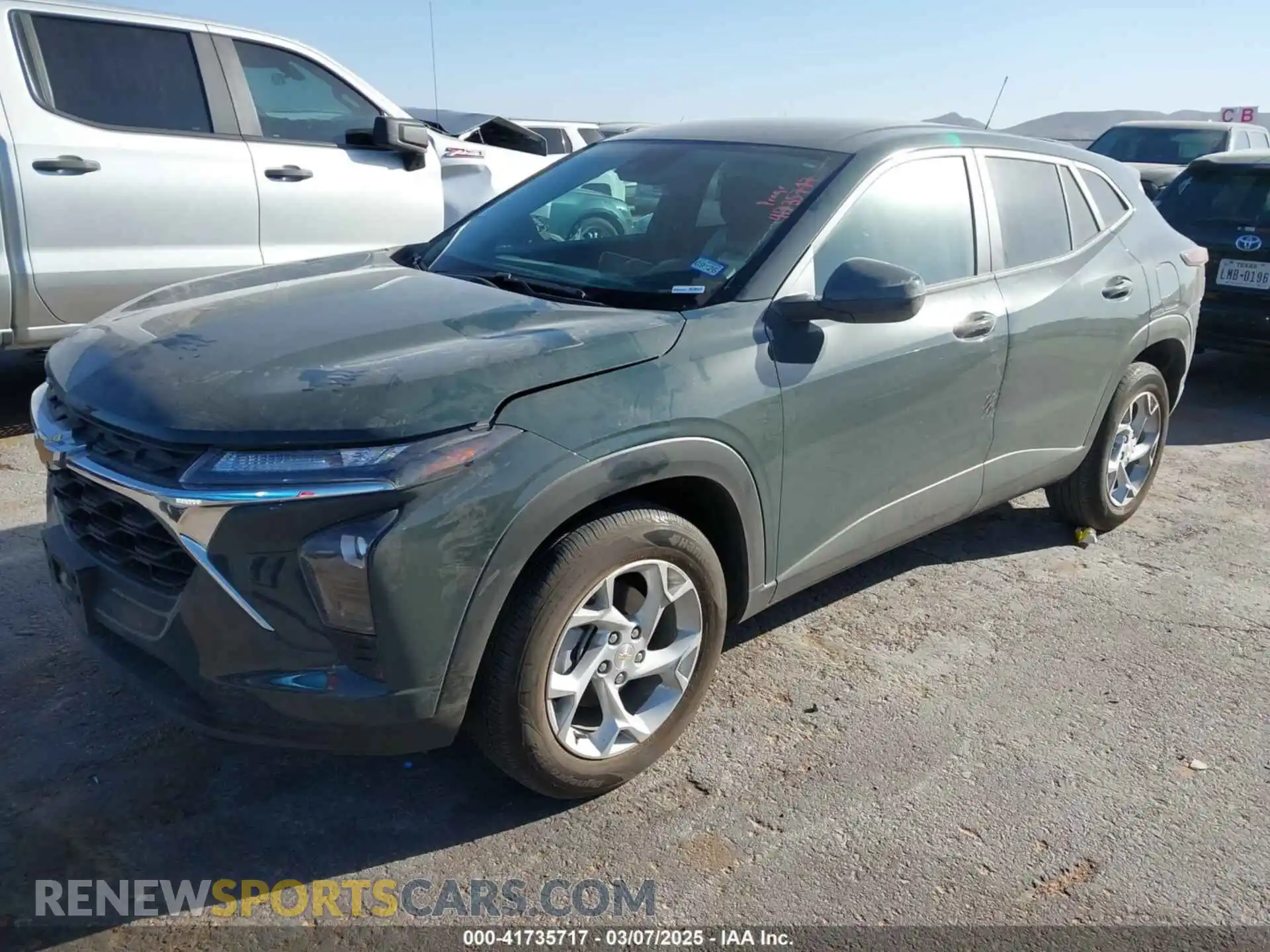 2 Photograph of a damaged car KL77LFEP8SC066146 CHEVROLET TRAX 2025
