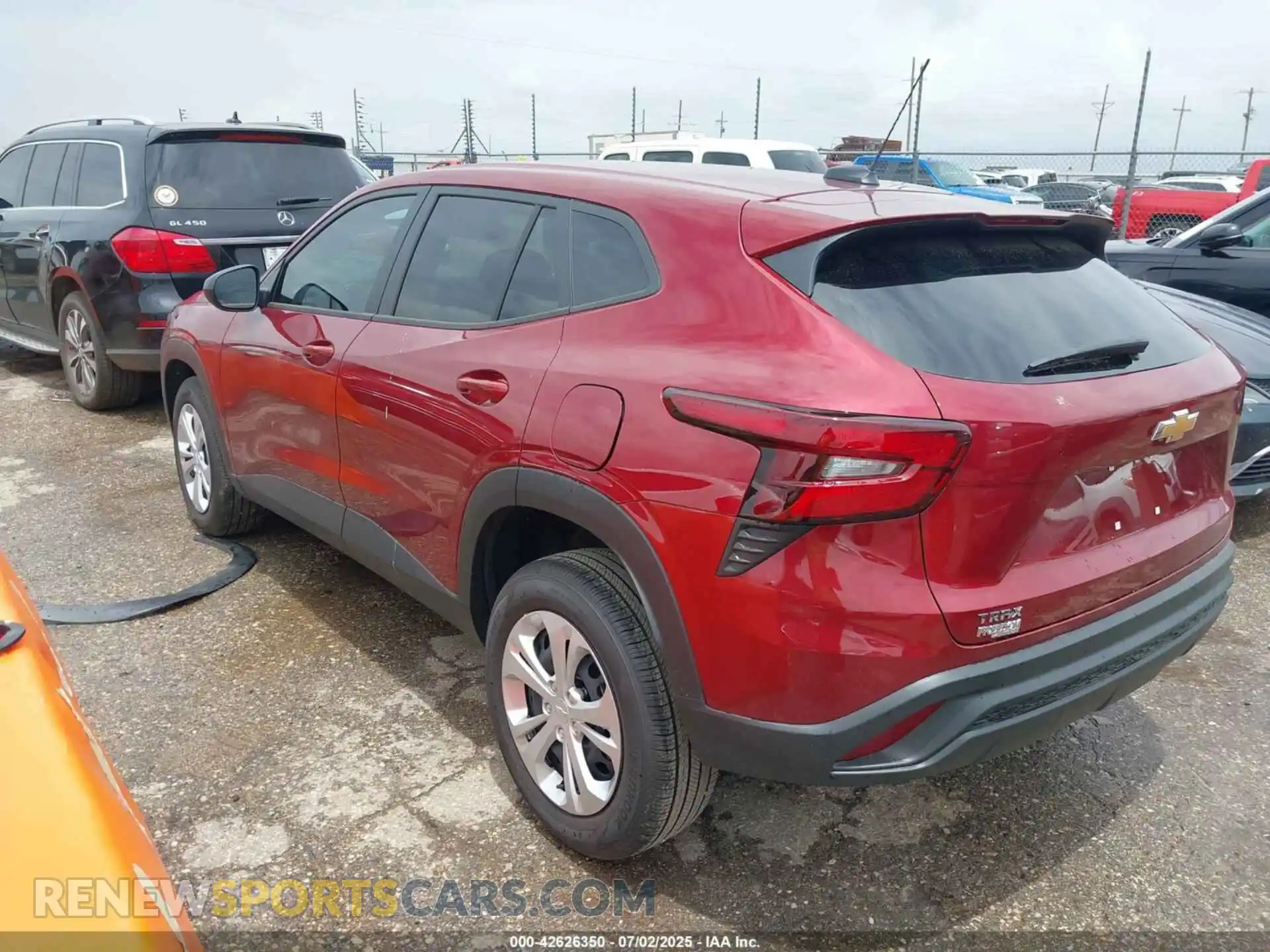 3 Photograph of a damaged car KL77LFEP8SC270509 CHEVROLET TRAX 2025