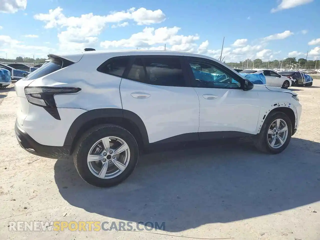 3 Фотография поврежденного автомобиля KL77LFEP9SC236787 CHEVROLET TRAX 2025