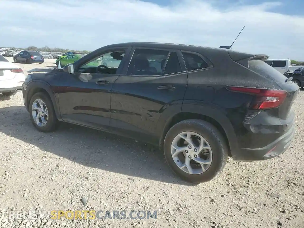 2 Photograph of a damaged car KL77LFEPXSC001959 CHEVROLET TRAX 2025