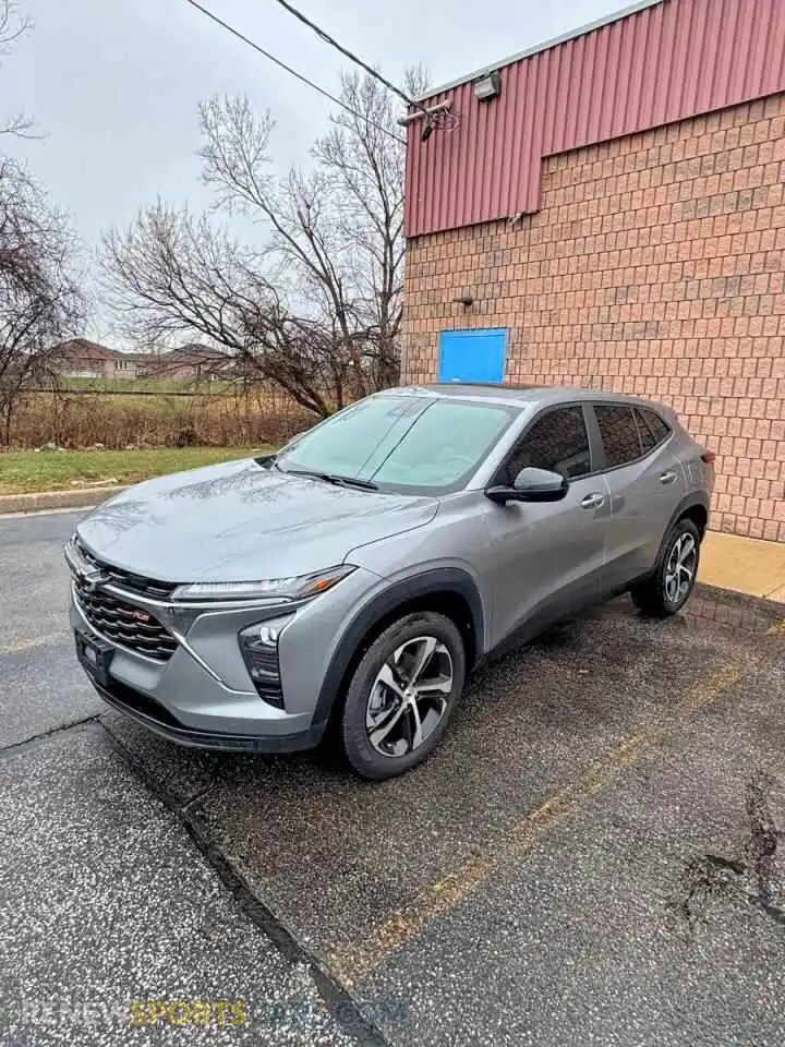 2 Photograph of a damaged car KL77LGE25SC267013 CHEVROLET TRAX 2025