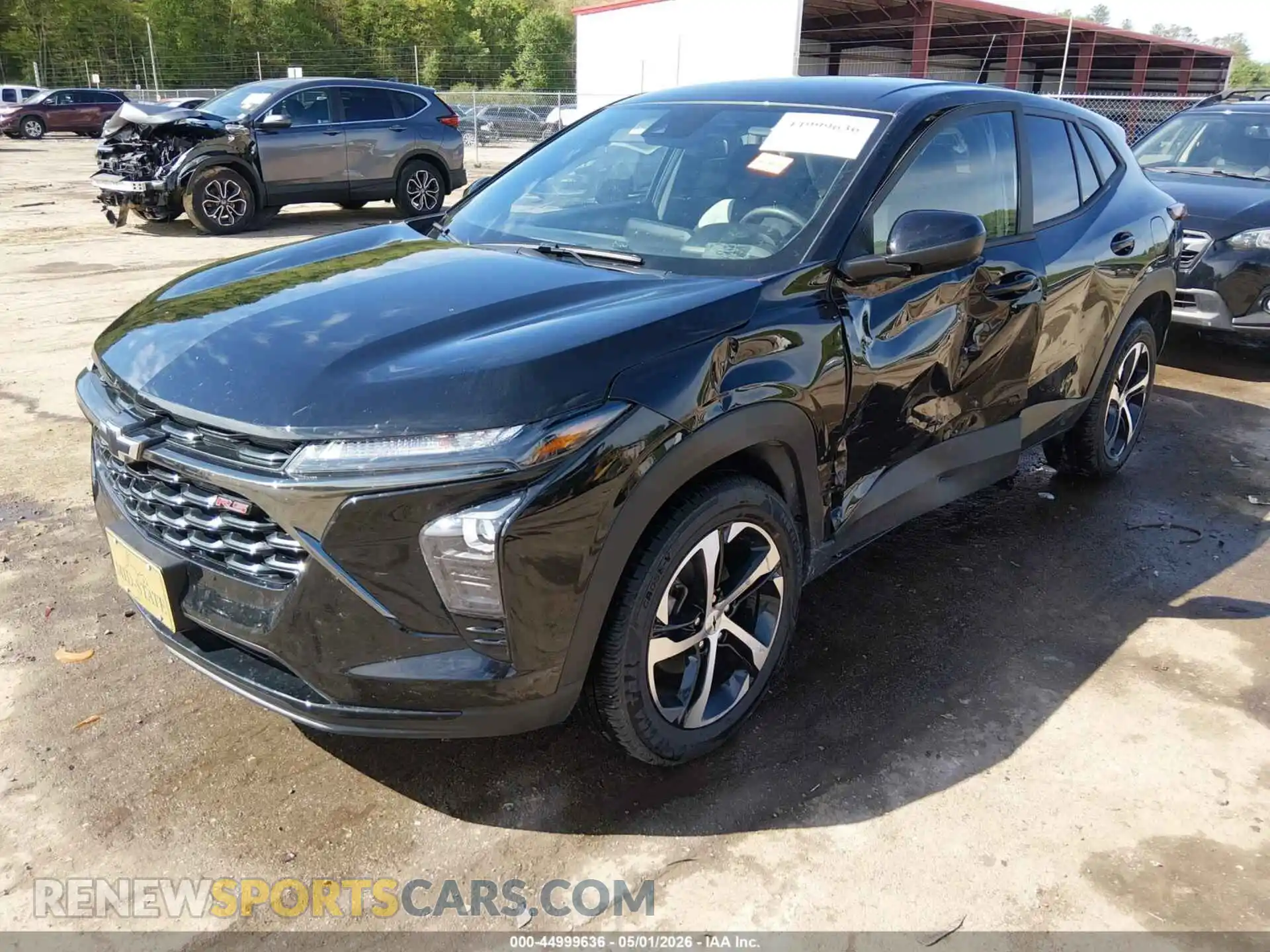 2 fotografías del automóvil dañado KL77LGEP1SC111174 CHEVROLET TRAX 2025