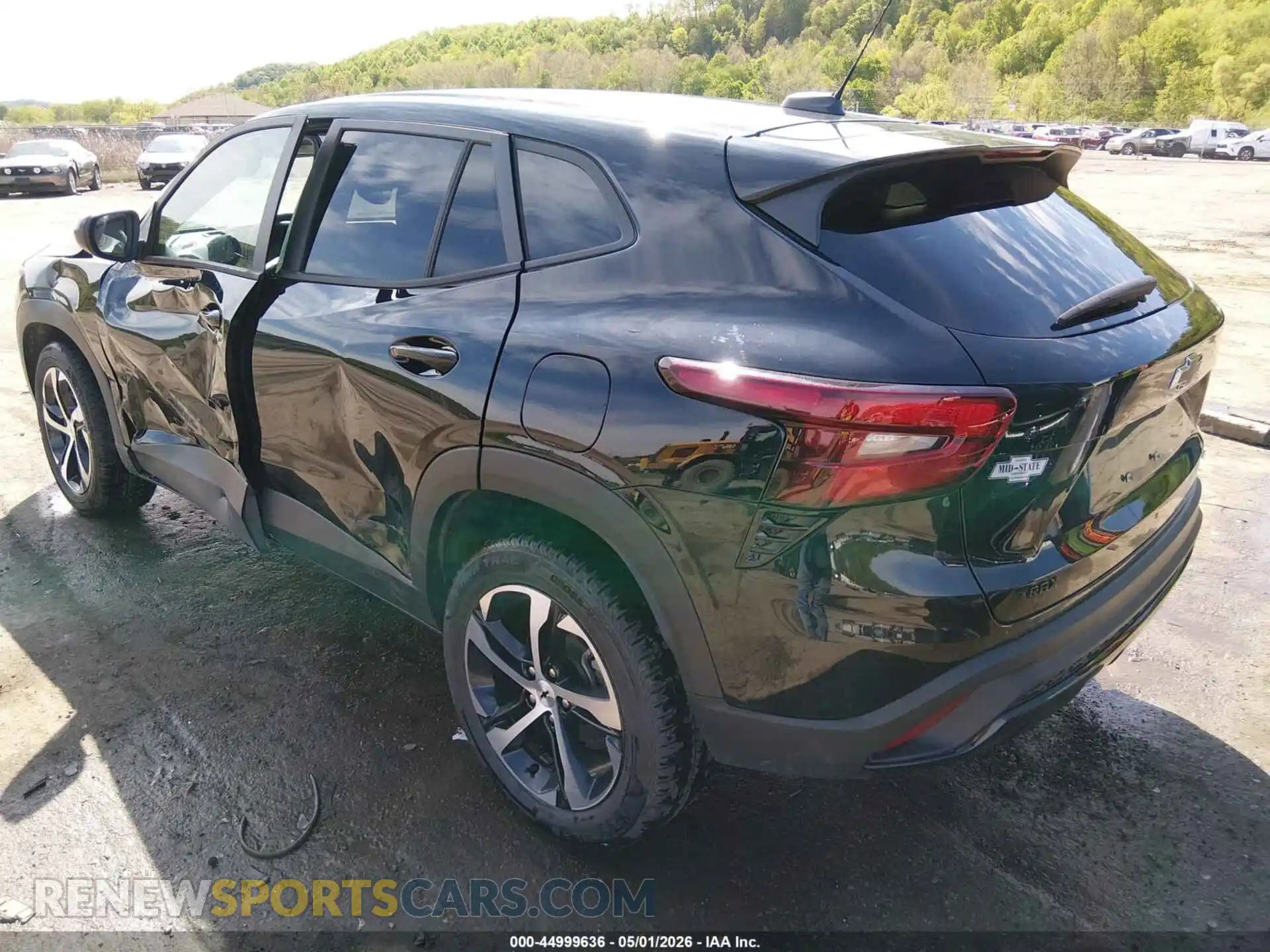 3 fotografías del automóvil dañado KL77LGEP1SC111174 CHEVROLET TRAX 2025