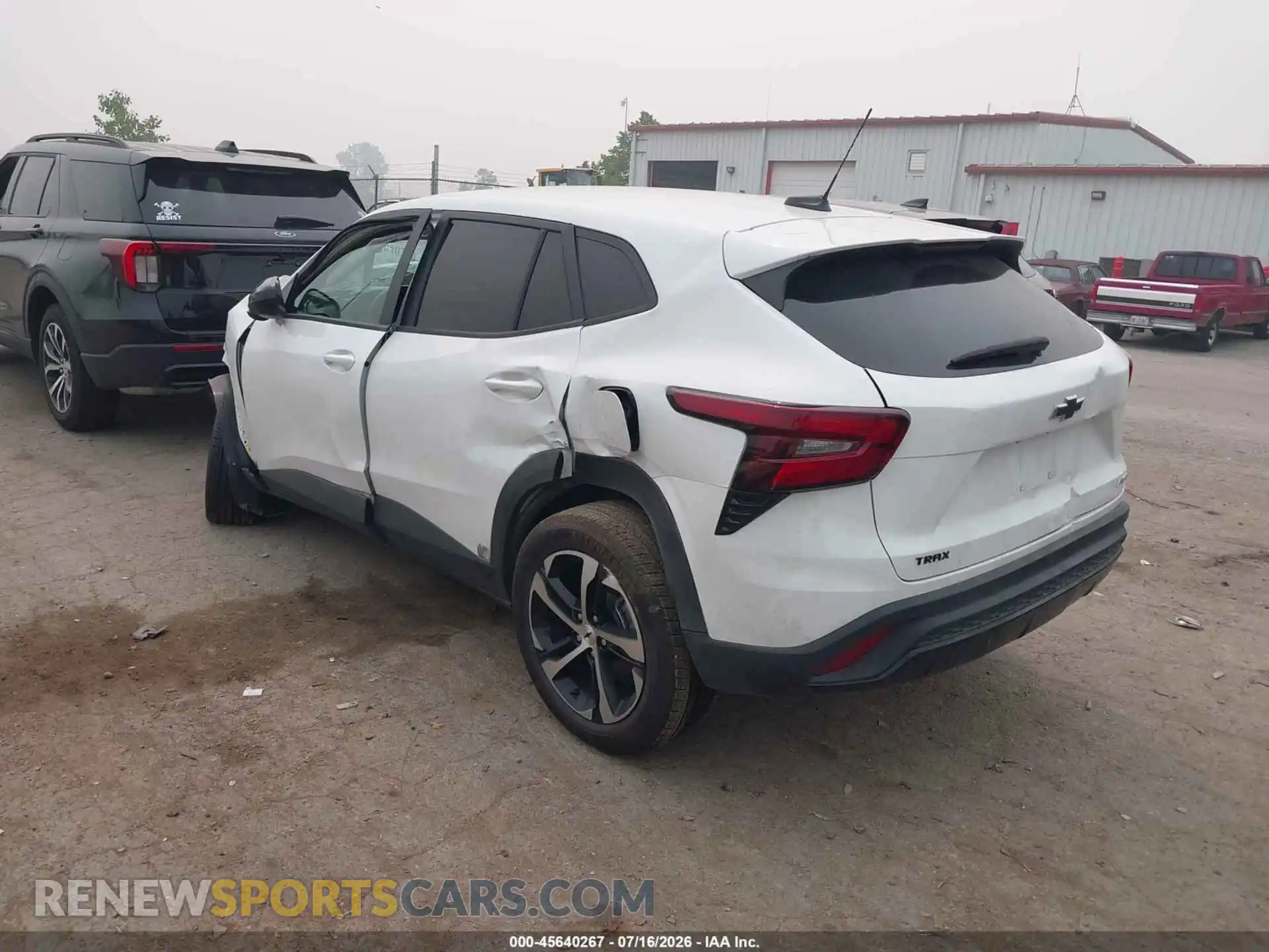 3 Photograph of a damaged car KL77LGEP4SC271582 CHEVROLET TRAX 2025