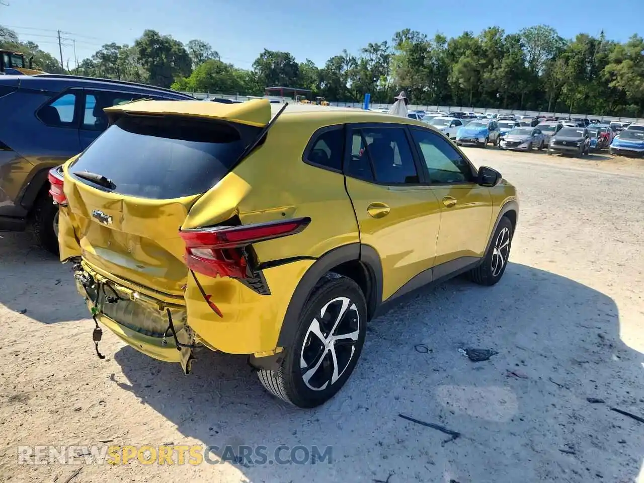 3 Фотография поврежденного автомобиля KL77LGEP6SC000944 CHEVROLET TRAX 2025