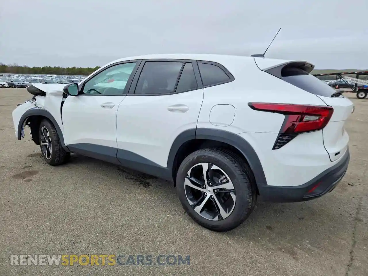 2 fotografías del automóvil dañado KL77LGEP6SC071156 CHEVROLET TRAX 2025