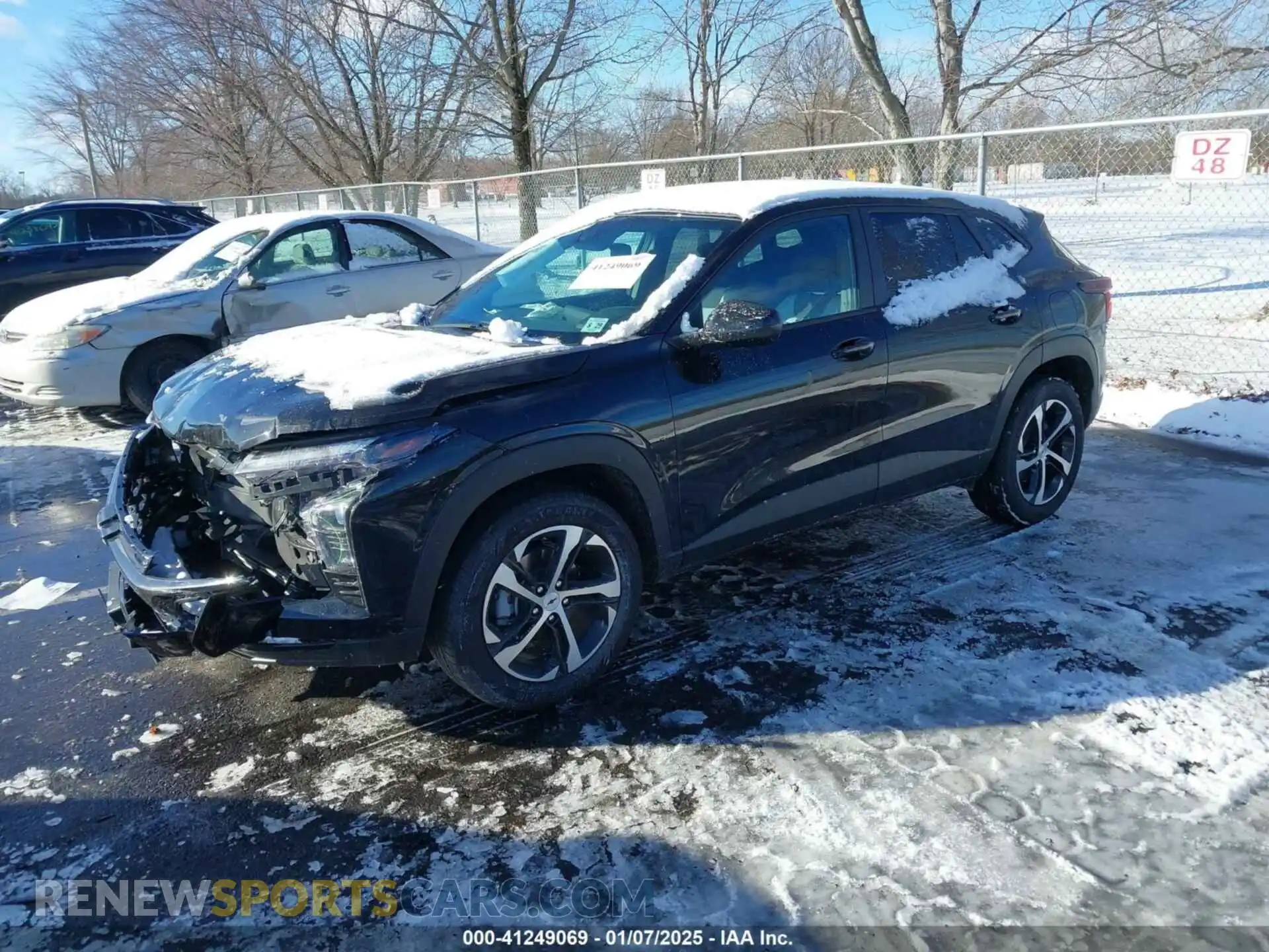 2 fotografías del automóvil dañado KL77LGEP7SC069755 CHEVROLET TRAX 2025