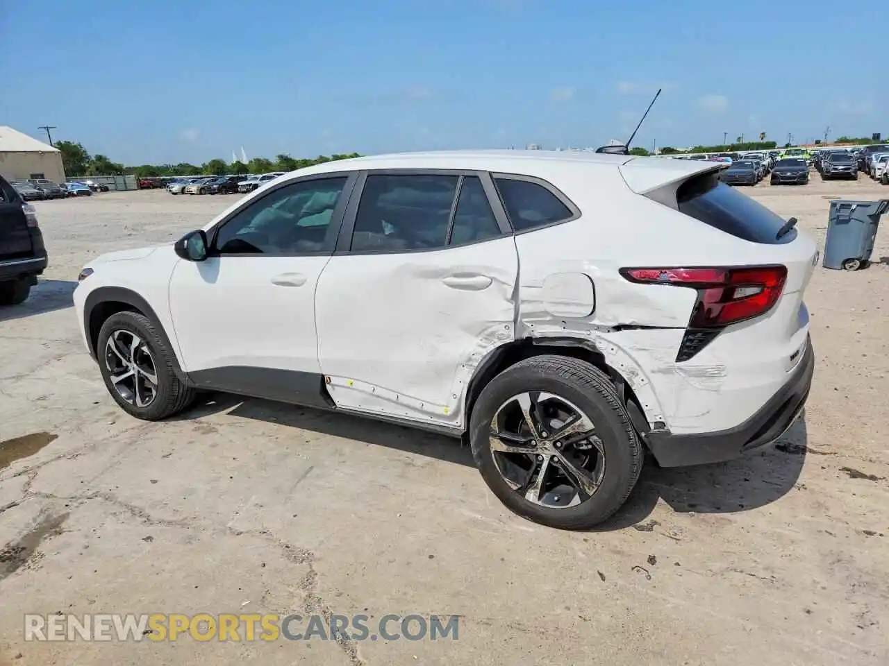 2 Photograph of a damaged car KL77LGEP8SC322324 CHEVROLET TRAX 2025