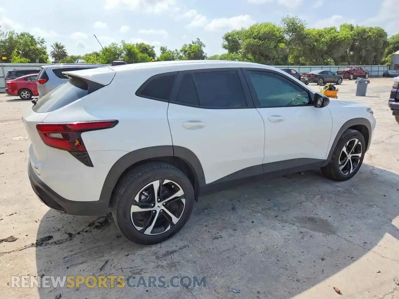 3 Photograph of a damaged car KL77LGEP8SC322324 CHEVROLET TRAX 2025