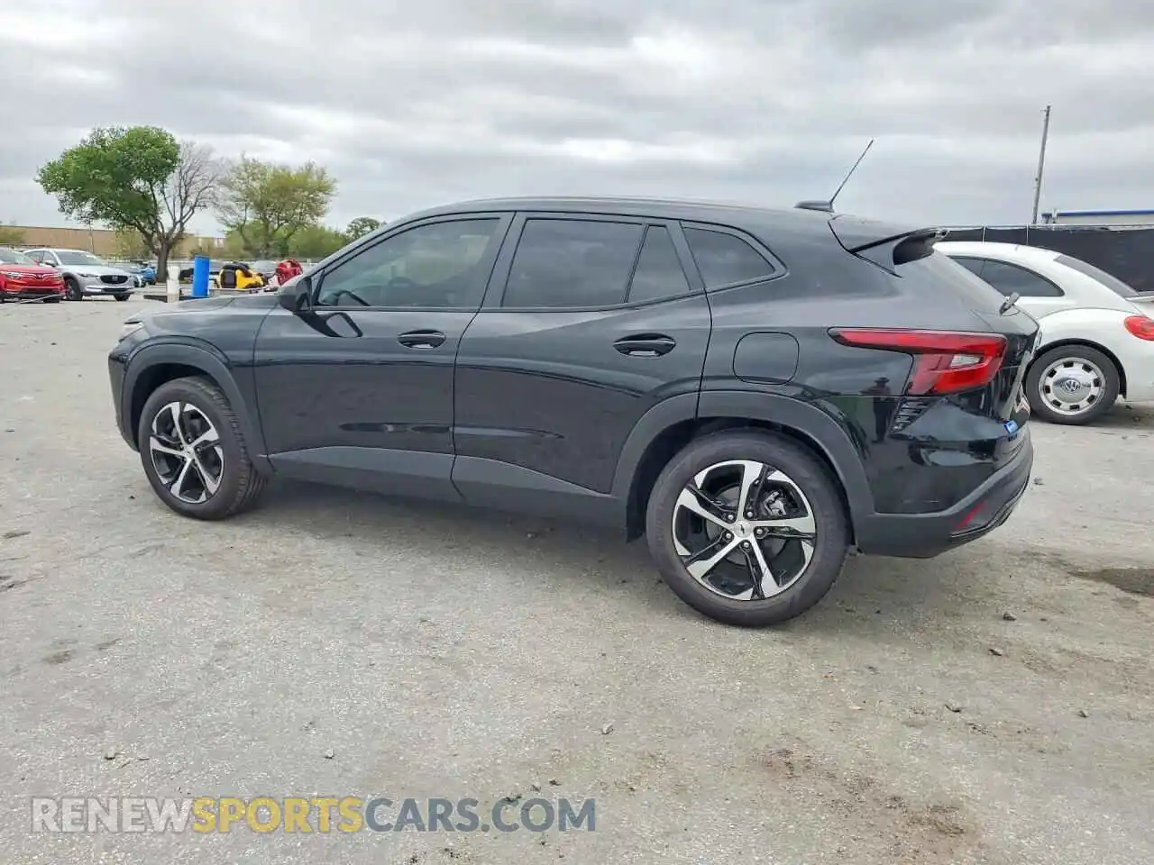 2 Photograph of a damaged car KL77LGEP8SC332609 CHEVROLET TRAX 2025