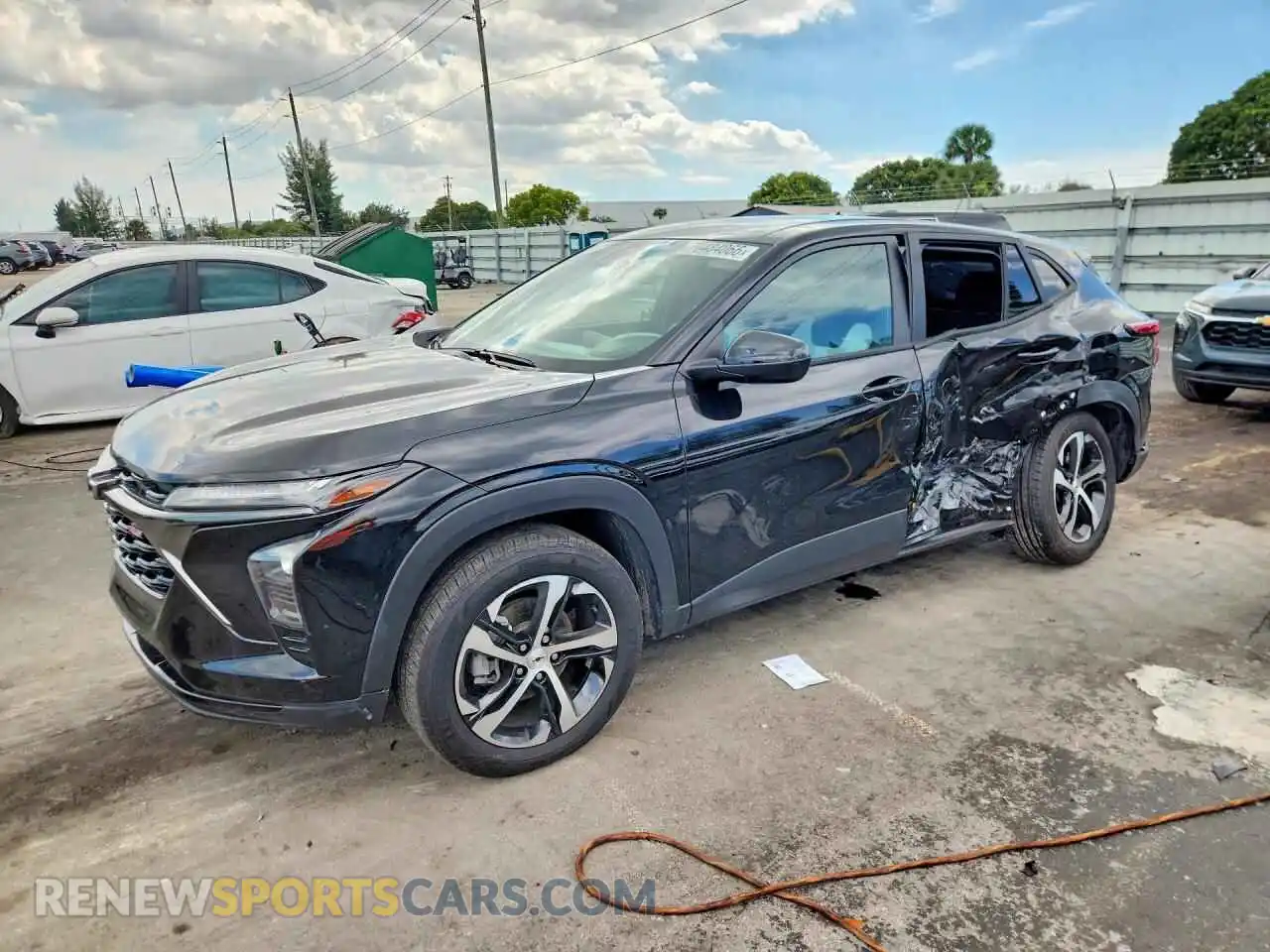 1 Photograph of a damaged car KL77LGEP9SC107597 CHEVROLET TRAX 2025