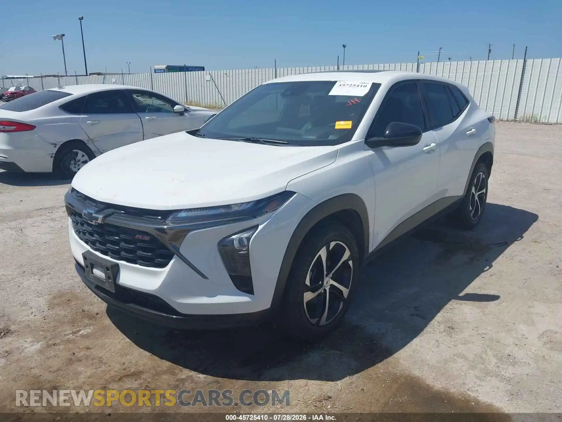 2 Фотография поврежденного автомобиля KL77LGEP9SC170862 CHEVROLET TRAX 2025
