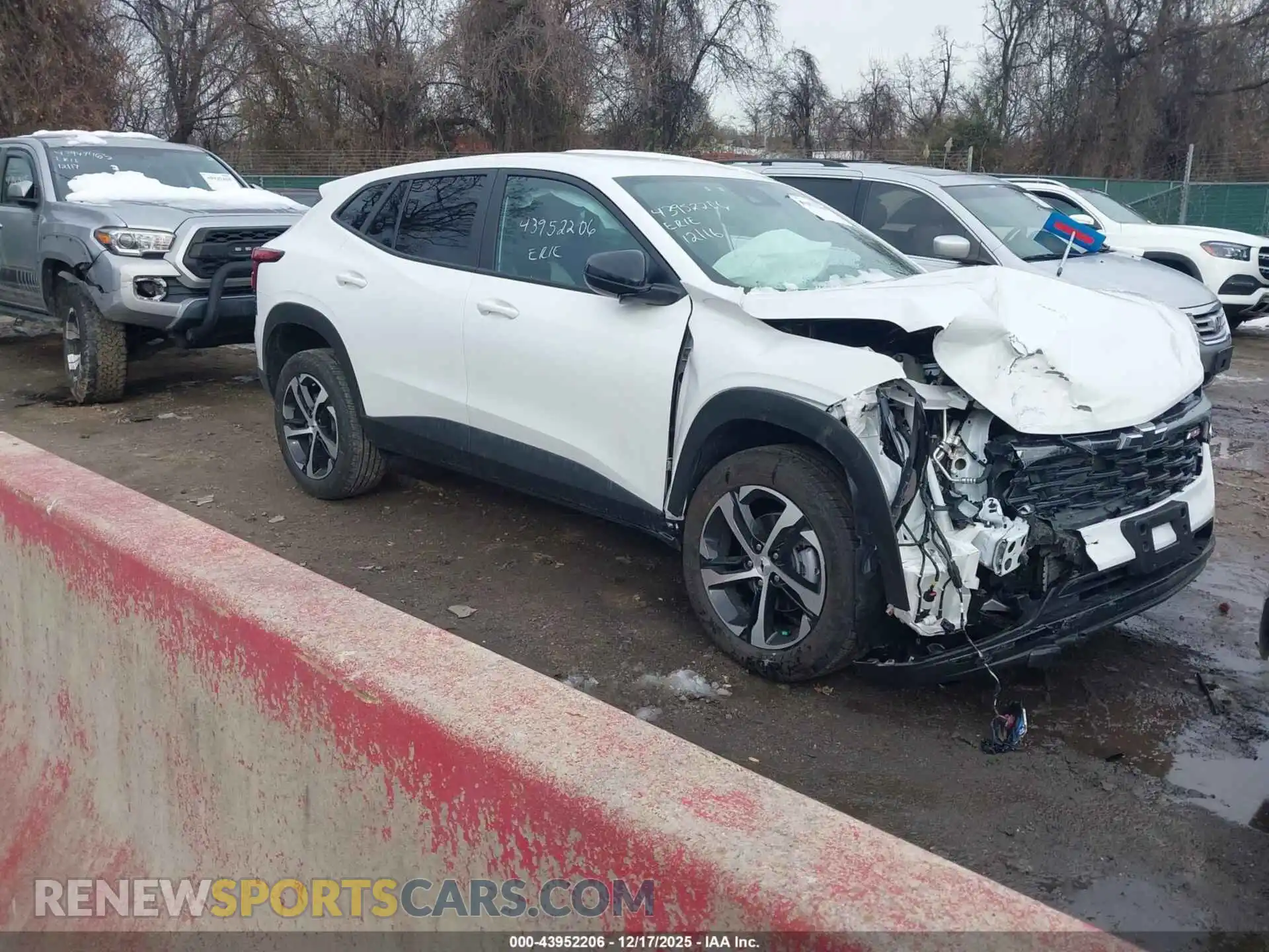 1 Photograph of a damaged car KL77LGEP9SC251067 CHEVROLET TRAX 2025