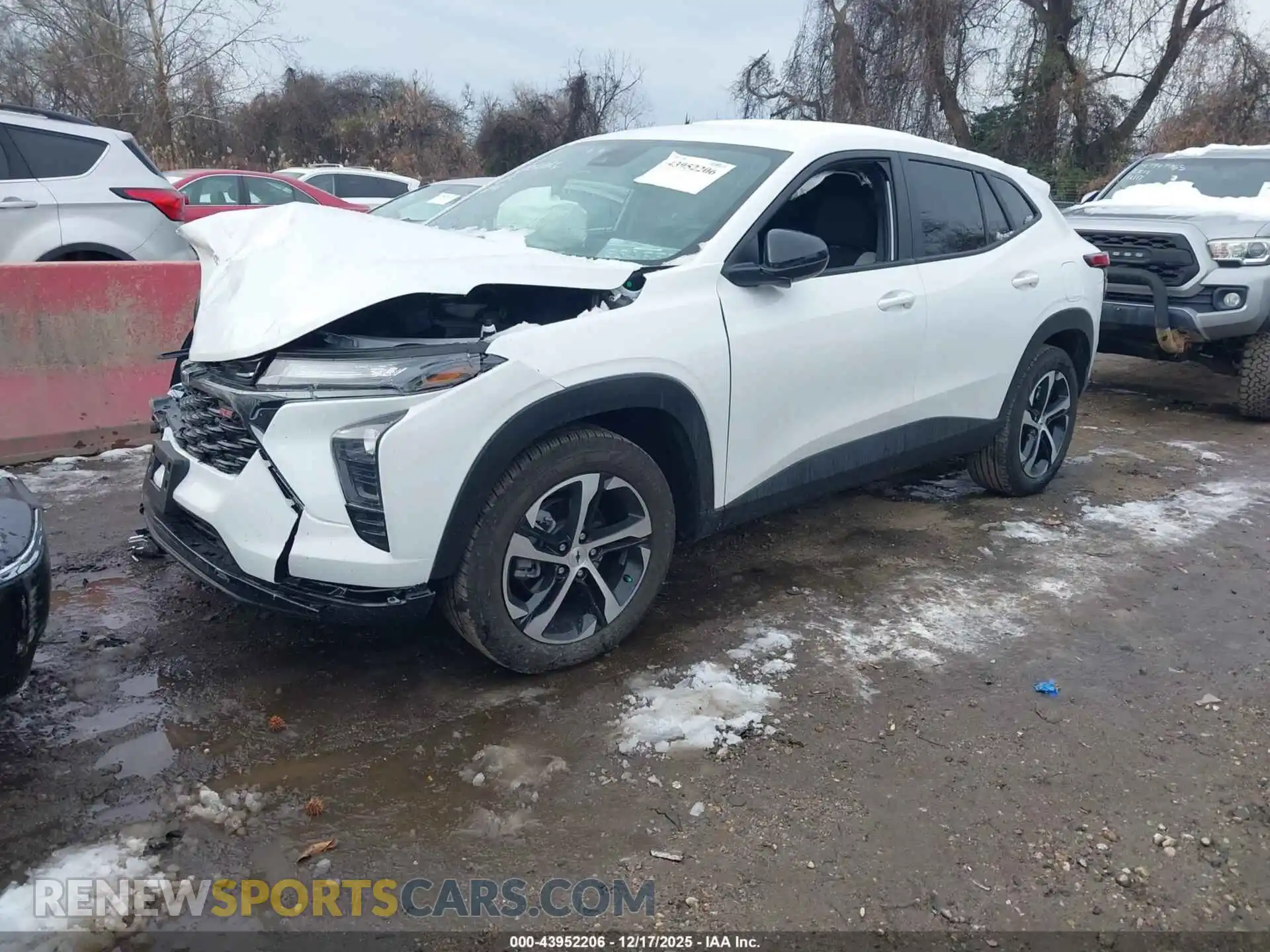 2 Photograph of a damaged car KL77LGEP9SC251067 CHEVROLET TRAX 2025