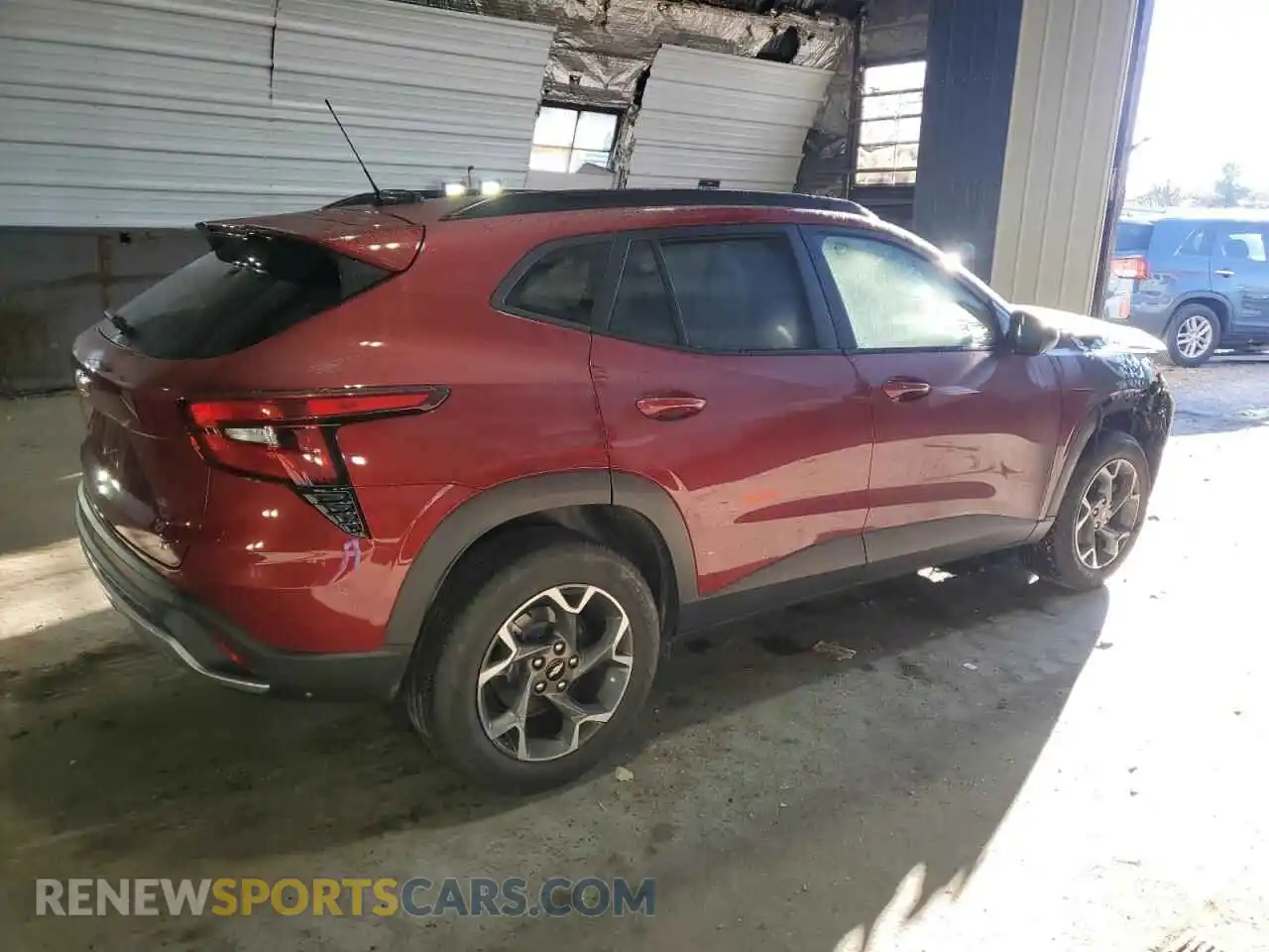 3 Фотография поврежденного автомобиля KL77LHEP0SC027580 CHEVROLET TRAX 2025