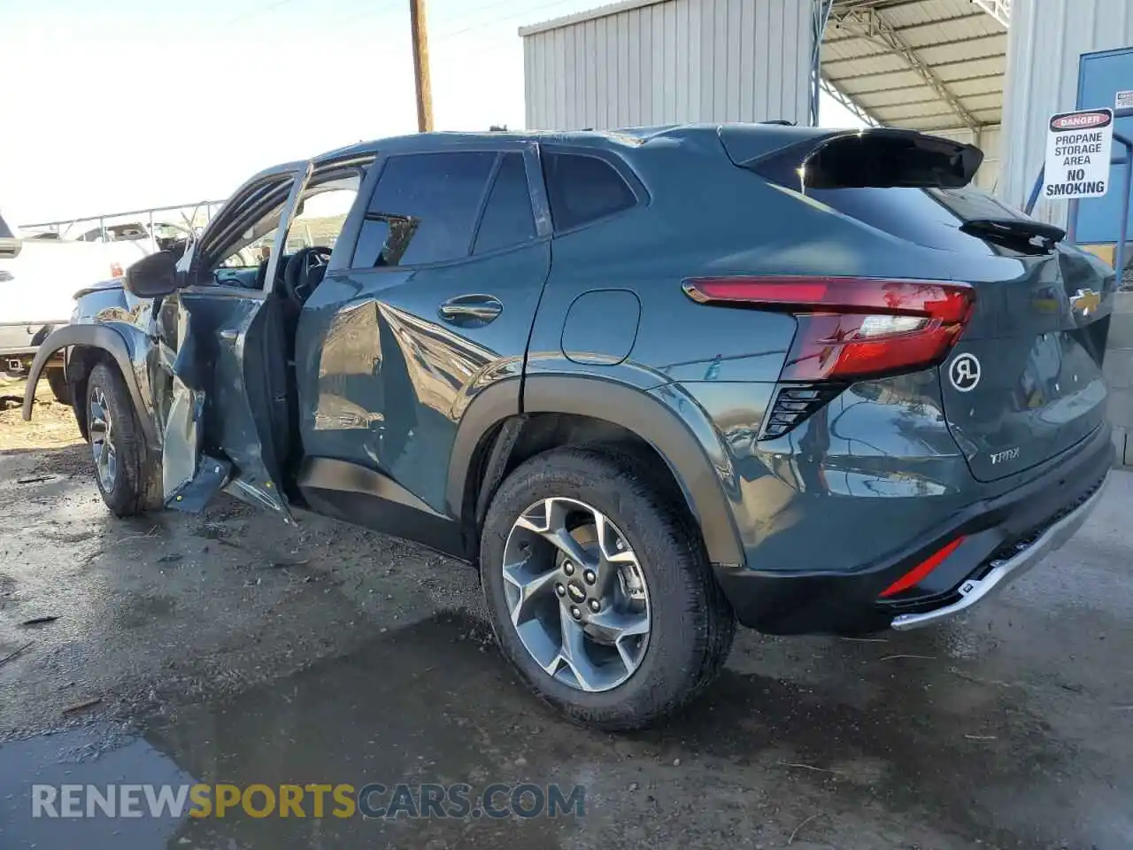 2 Photograph of a damaged car KL77LHEP0SC090128 CHEVROLET TRAX 2025