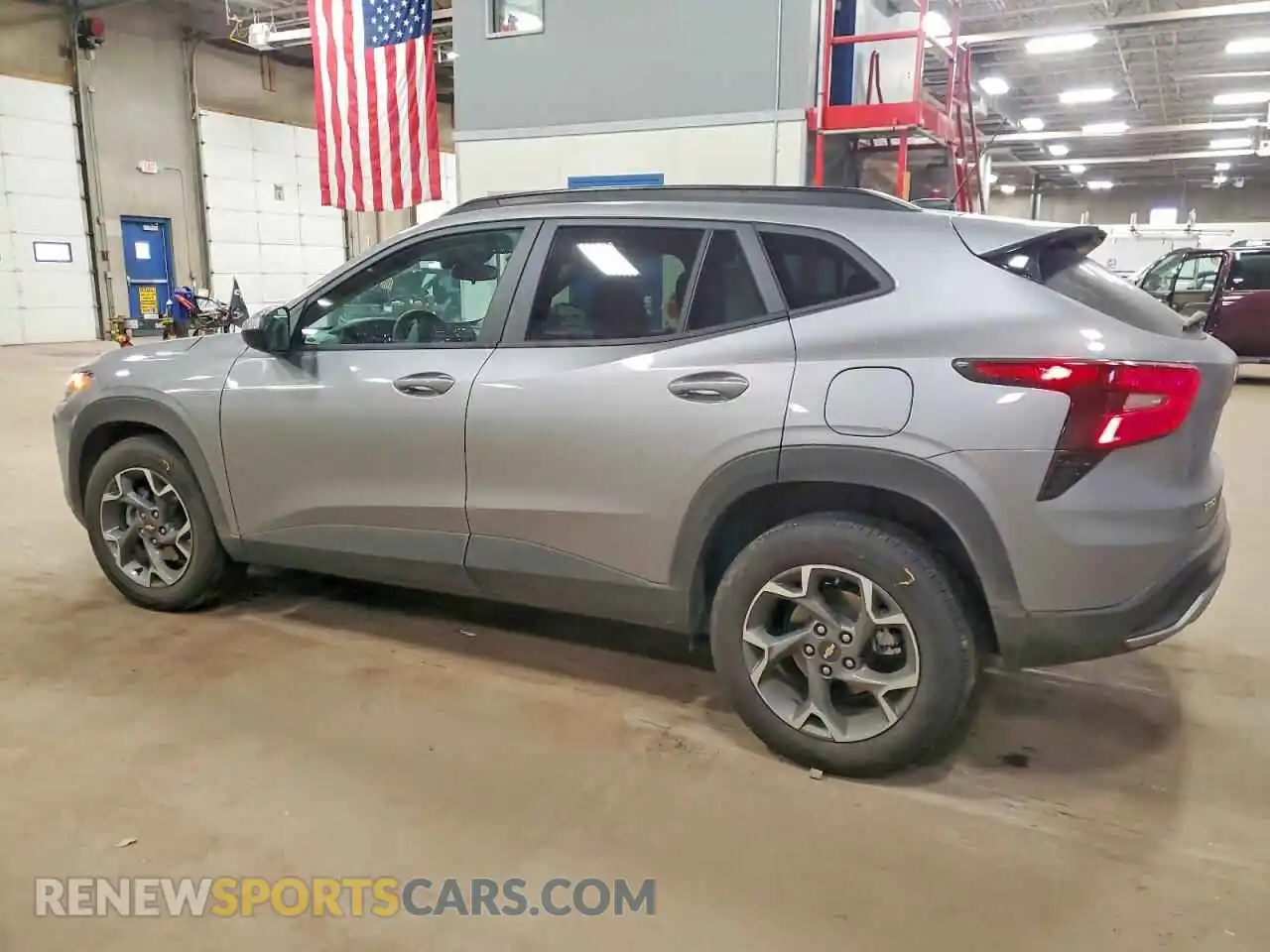 2 Фотография поврежденного автомобиля KL77LHEP0SC146651 CHEVROLET TRAX 2025