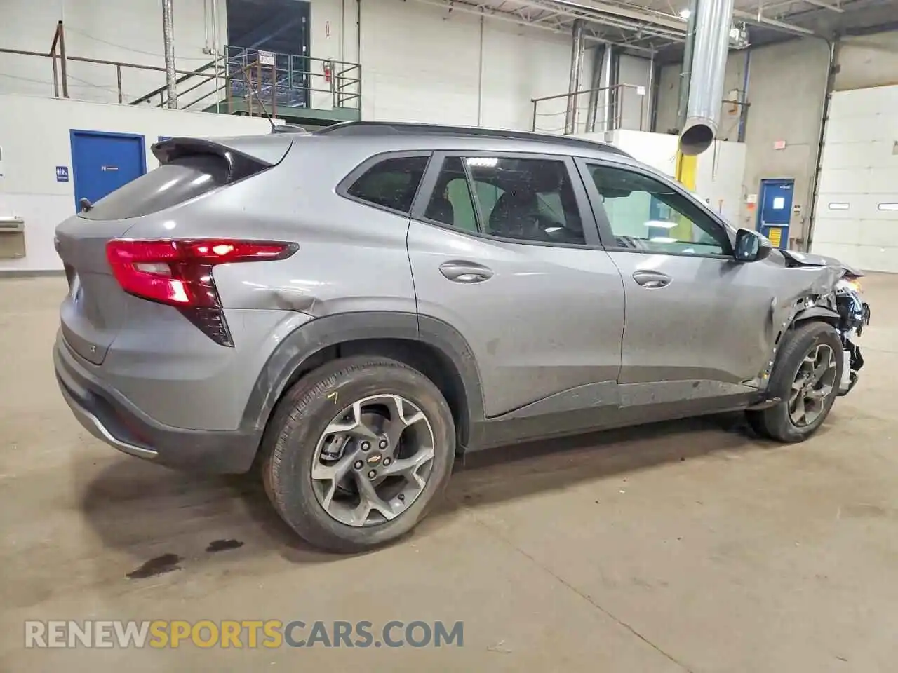 3 Фотография поврежденного автомобиля KL77LHEP0SC146651 CHEVROLET TRAX 2025