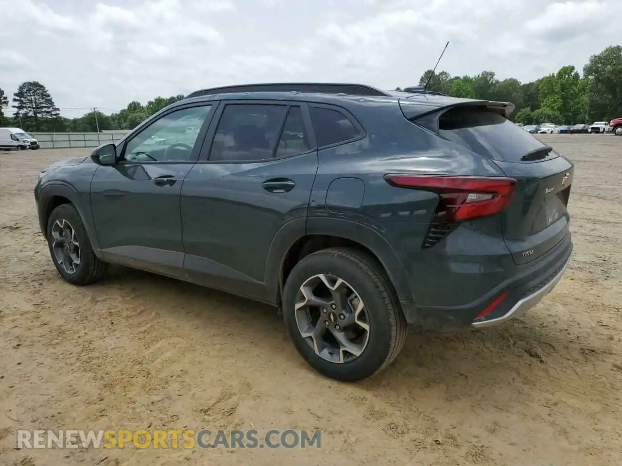 2 fotografías del automóvil dañado KL77LHEP0SC155916 CHEVROLET TRAX 2025