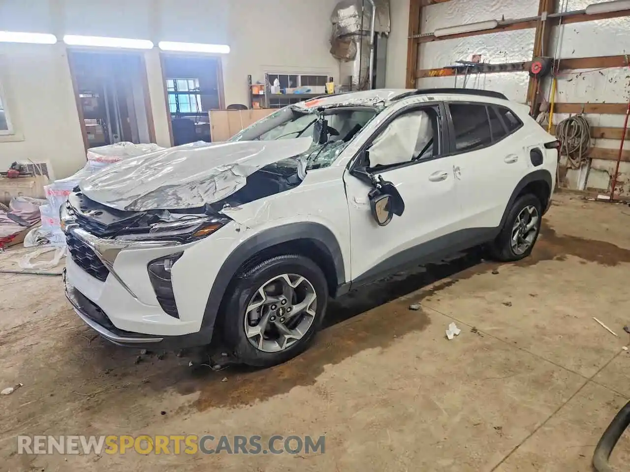1 Фотография поврежденного автомобиля KL77LHEP0SC234079 CHEVROLET TRAX 2025