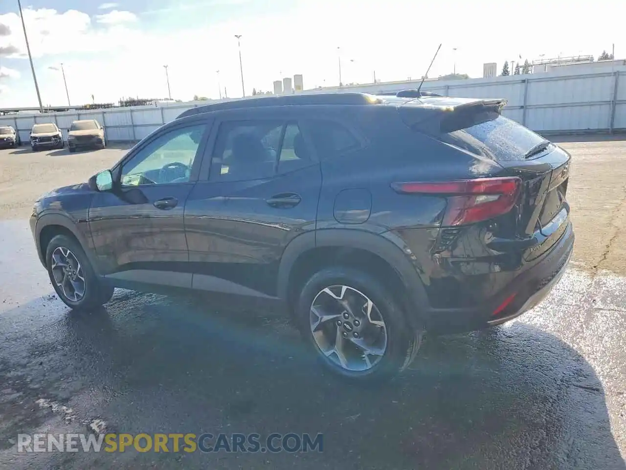 2 Photograph of a damaged car KL77LHEP0SC238567 CHEVROLET TRAX 2025