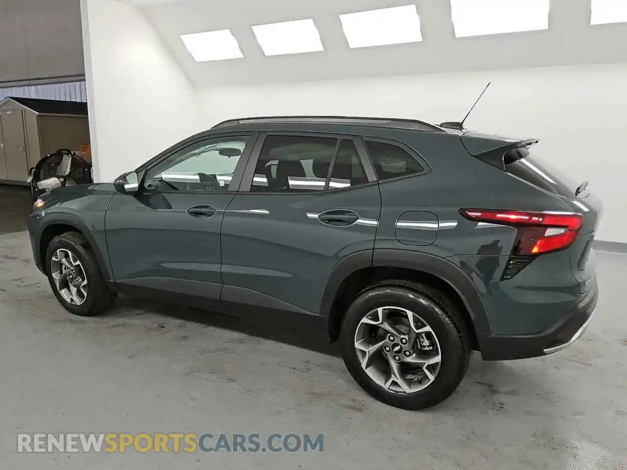 2 Photograph of a damaged car KL77LHEP0SC246605 CHEVROLET TRAX 2025
