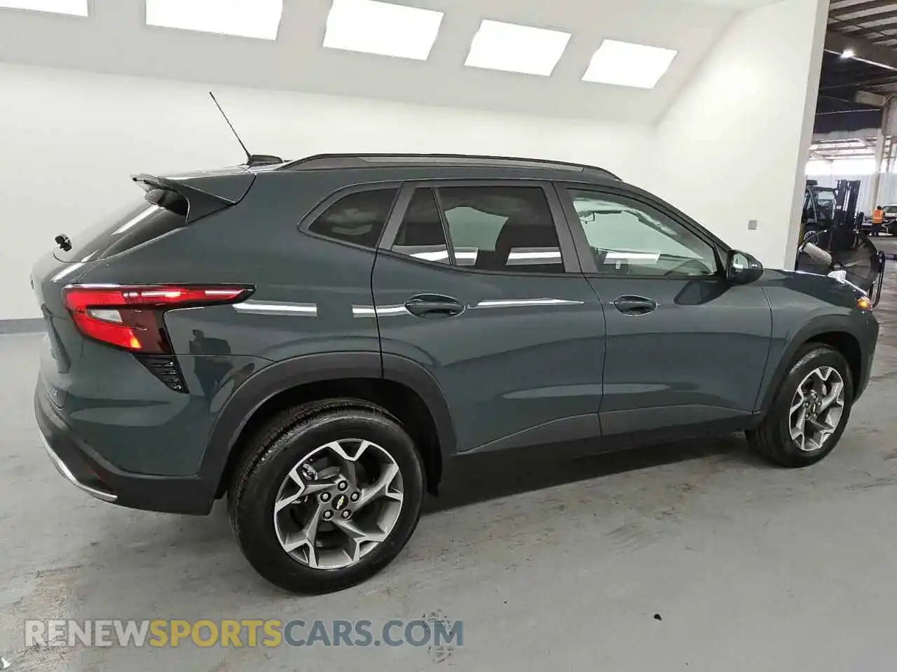 3 Photograph of a damaged car KL77LHEP0SC246605 CHEVROLET TRAX 2025