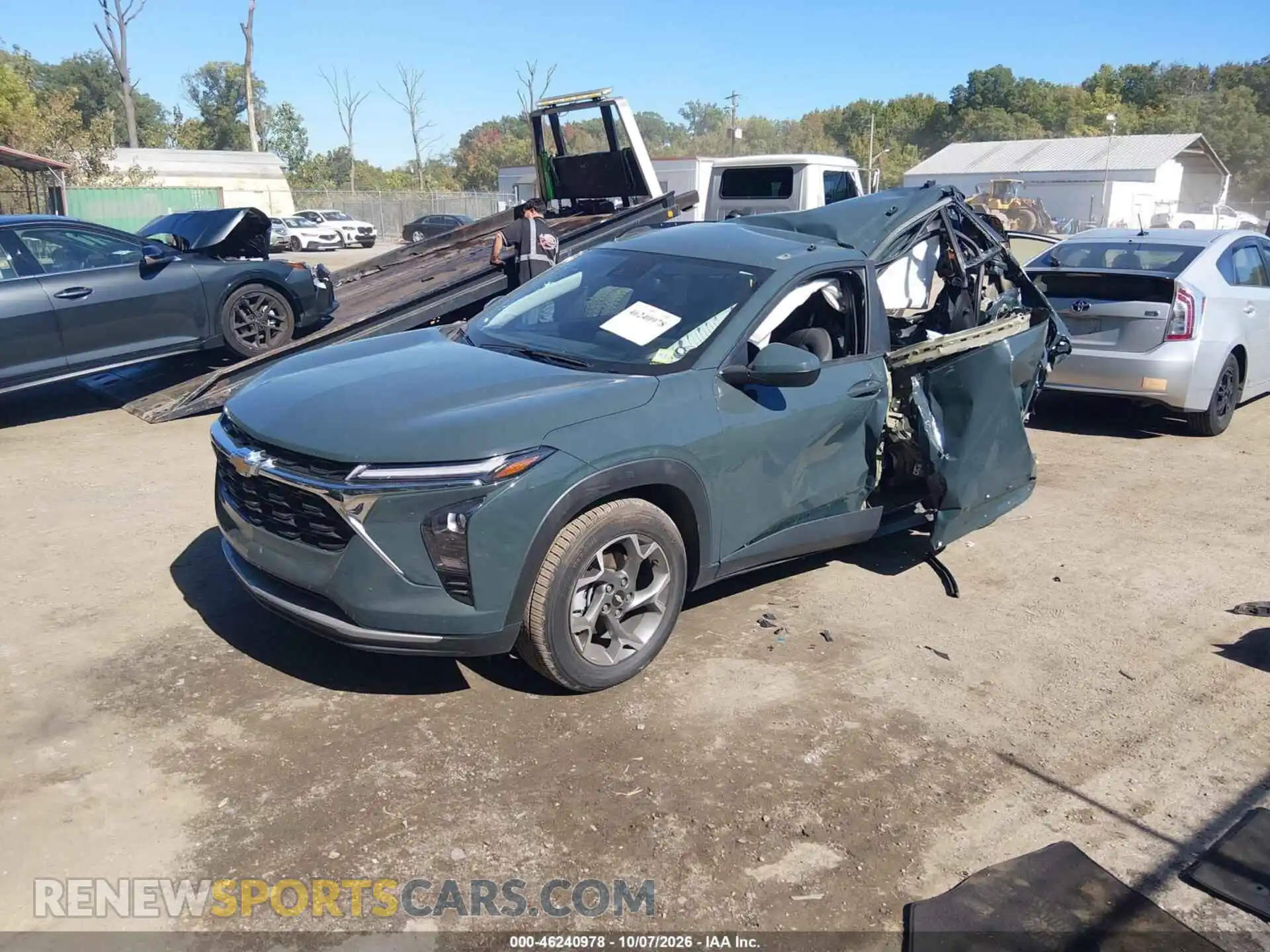 2 Photograph of a damaged car KL77LHEP0SC267891 CHEVROLET TRAX 2025