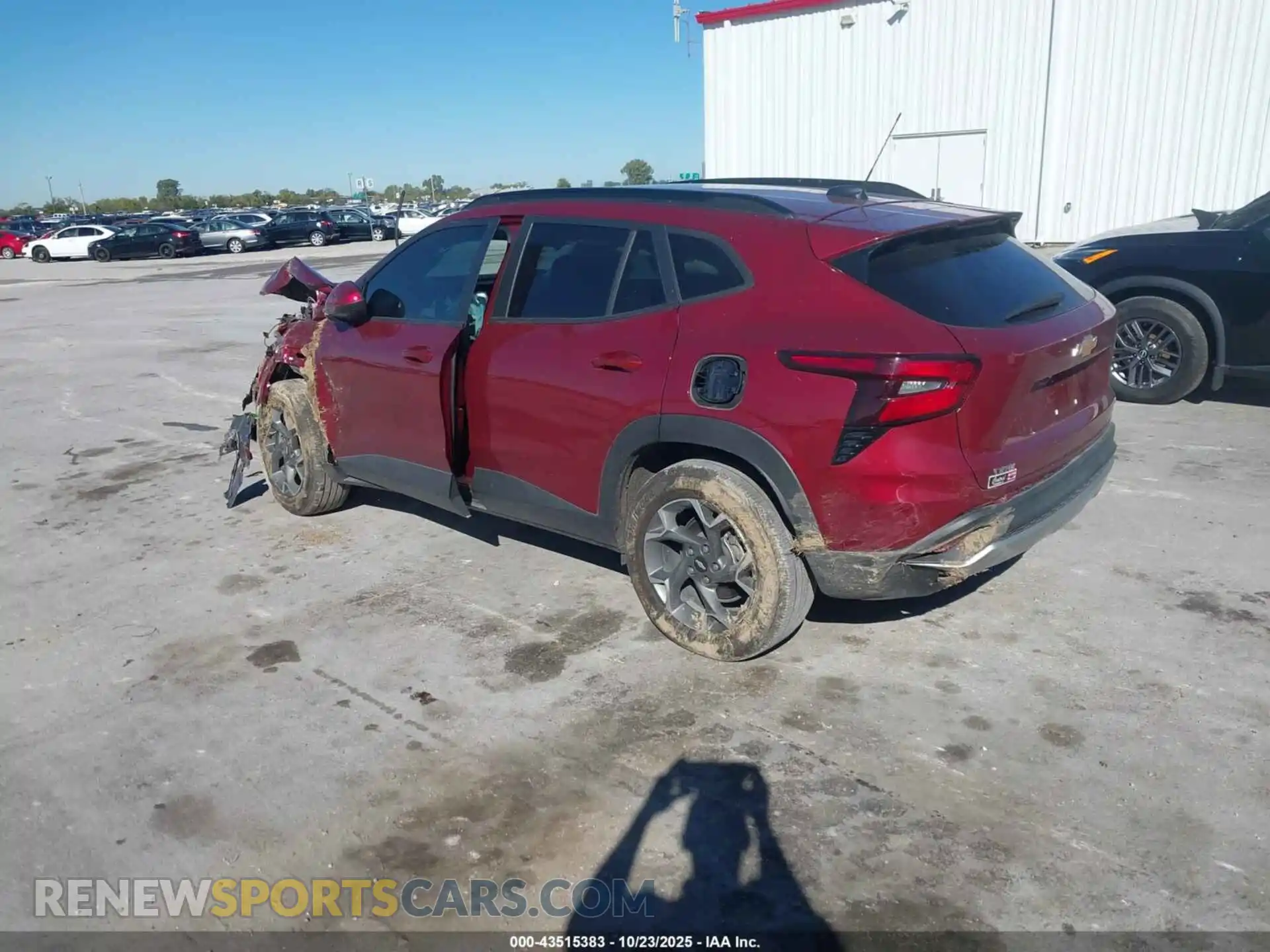 3 Photograph of a damaged car KL77LHEP1SC014255 CHEVROLET TRAX 2025
