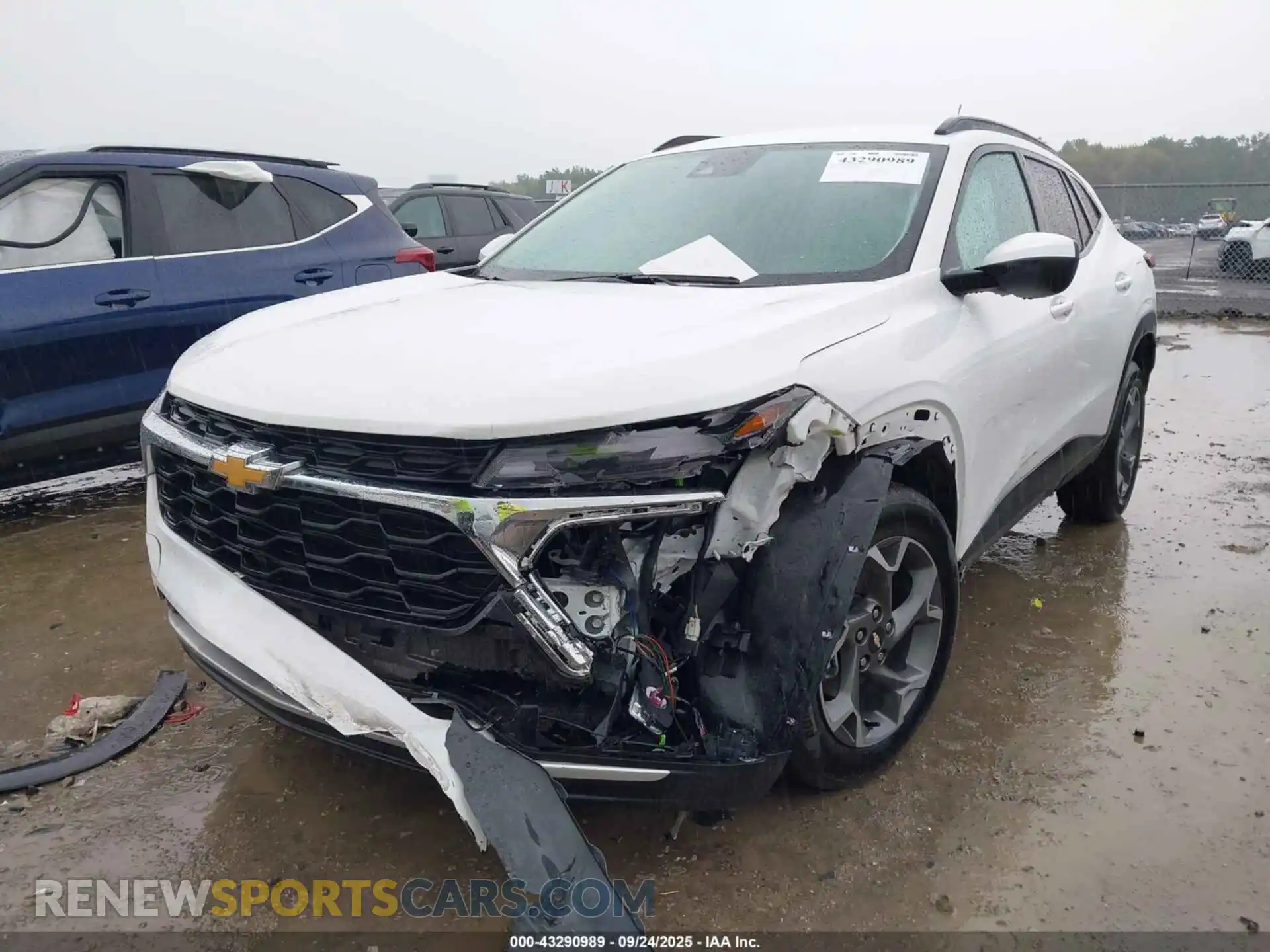 2 Photograph of a damaged car KL77LHEP1SC022758 CHEVROLET TRAX 2025